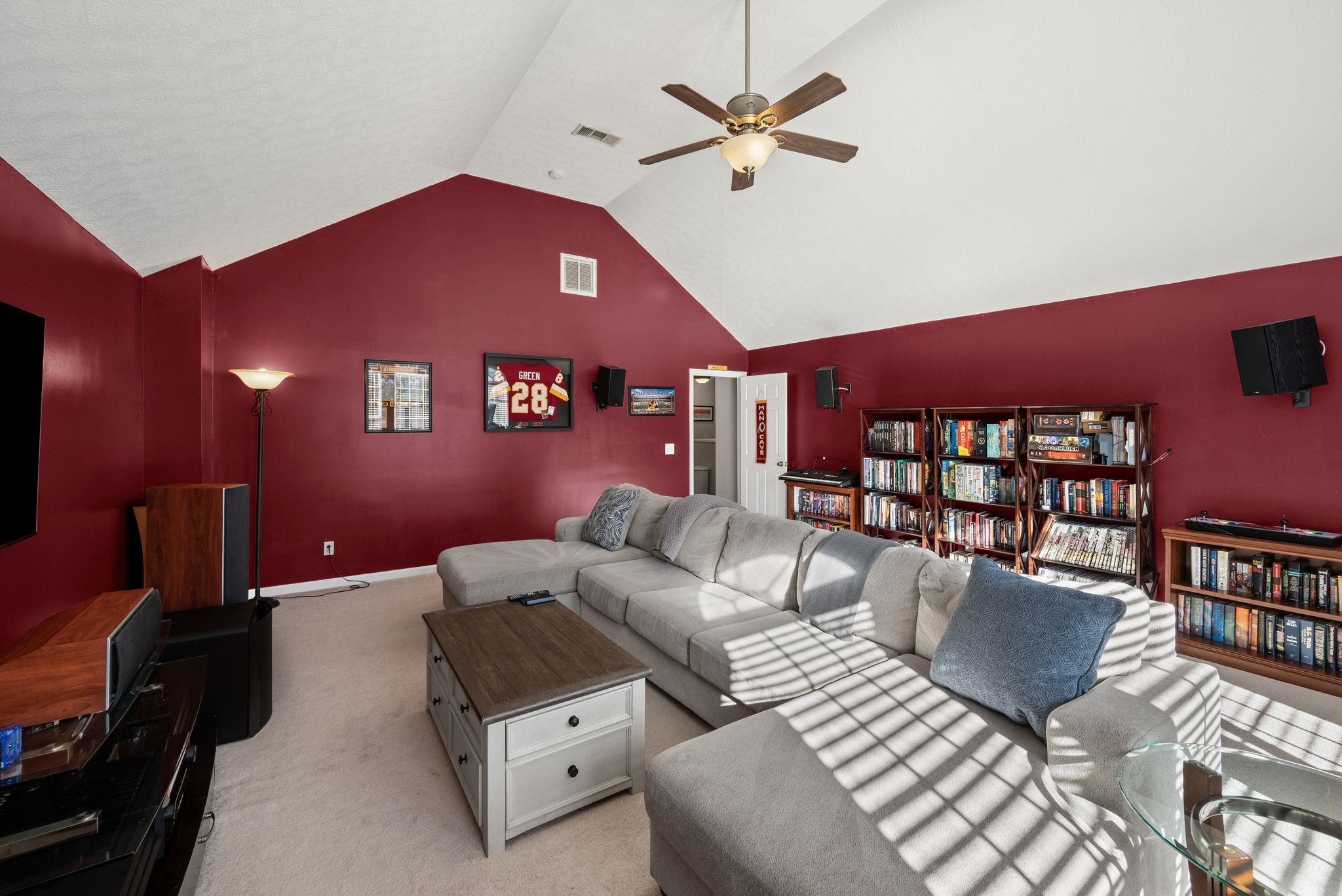 1153 Streamdale Pt, E