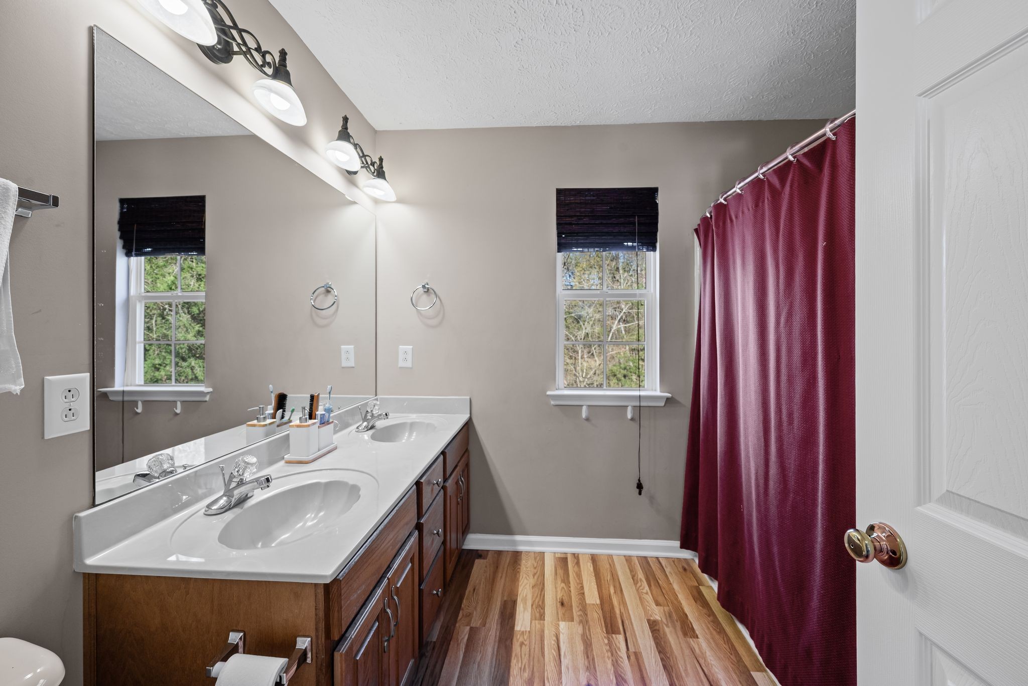 1153 Streamdale Pt, E