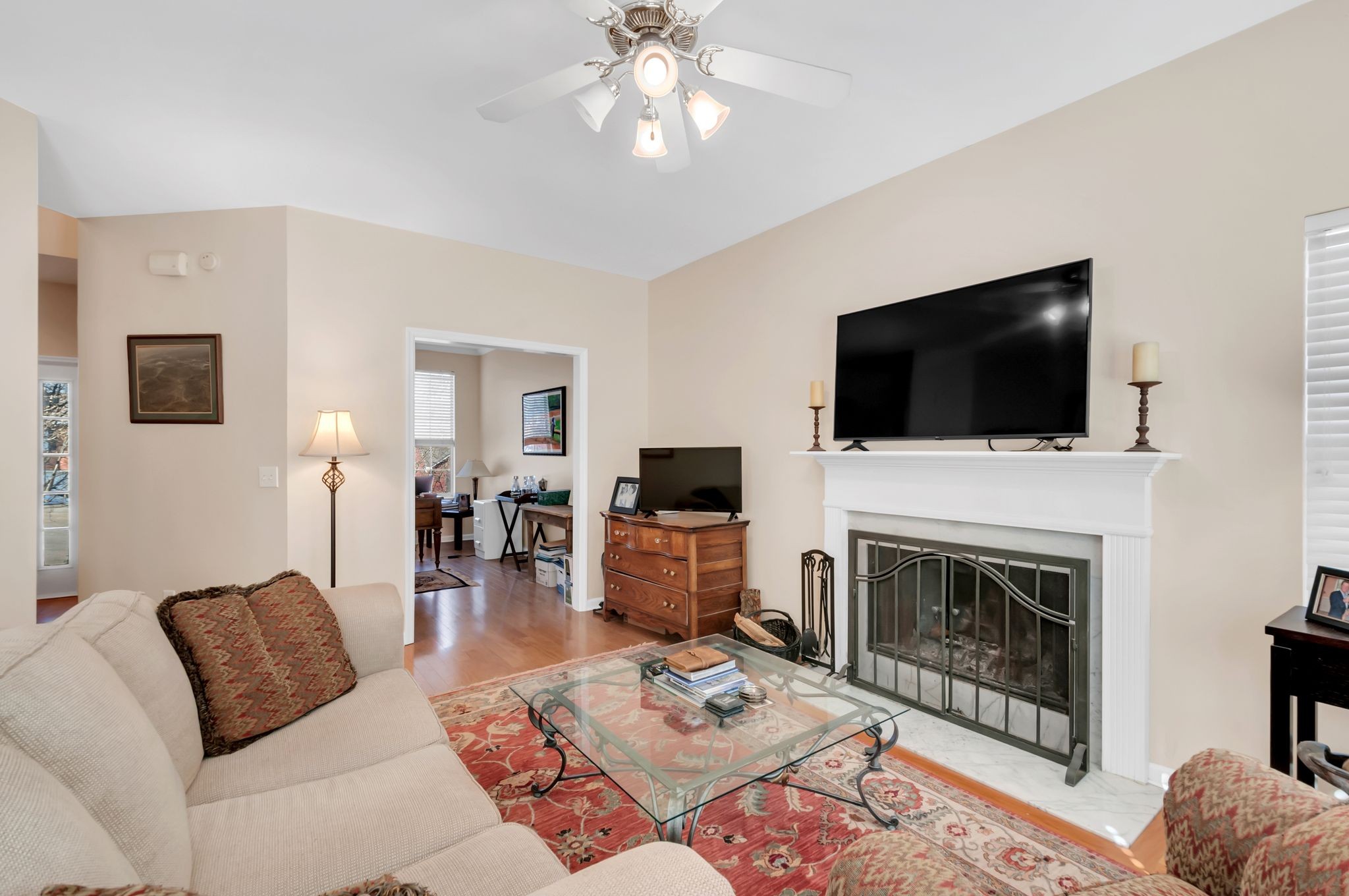 605 Glenridge Close