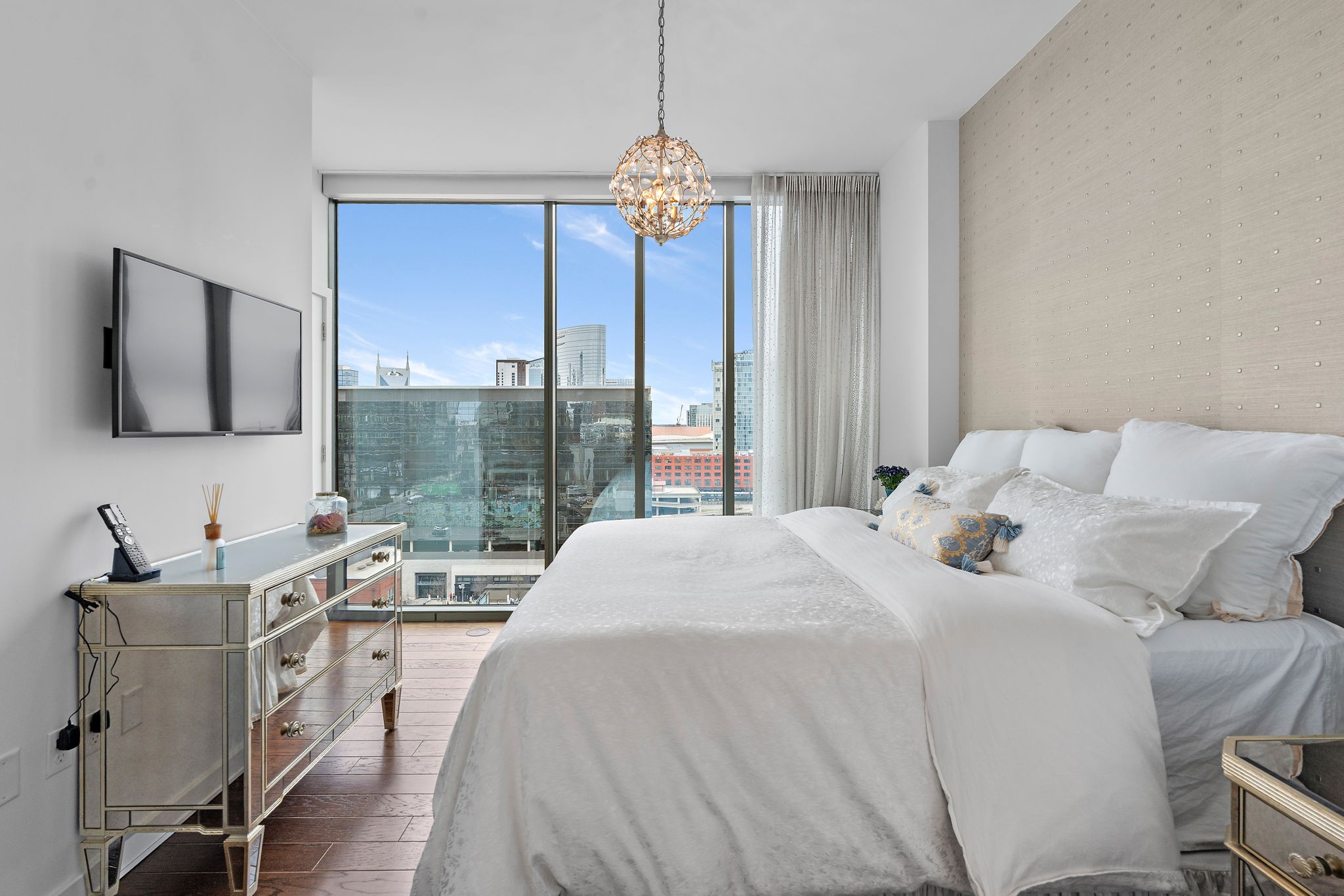 1212 Laurel St Unit: 902