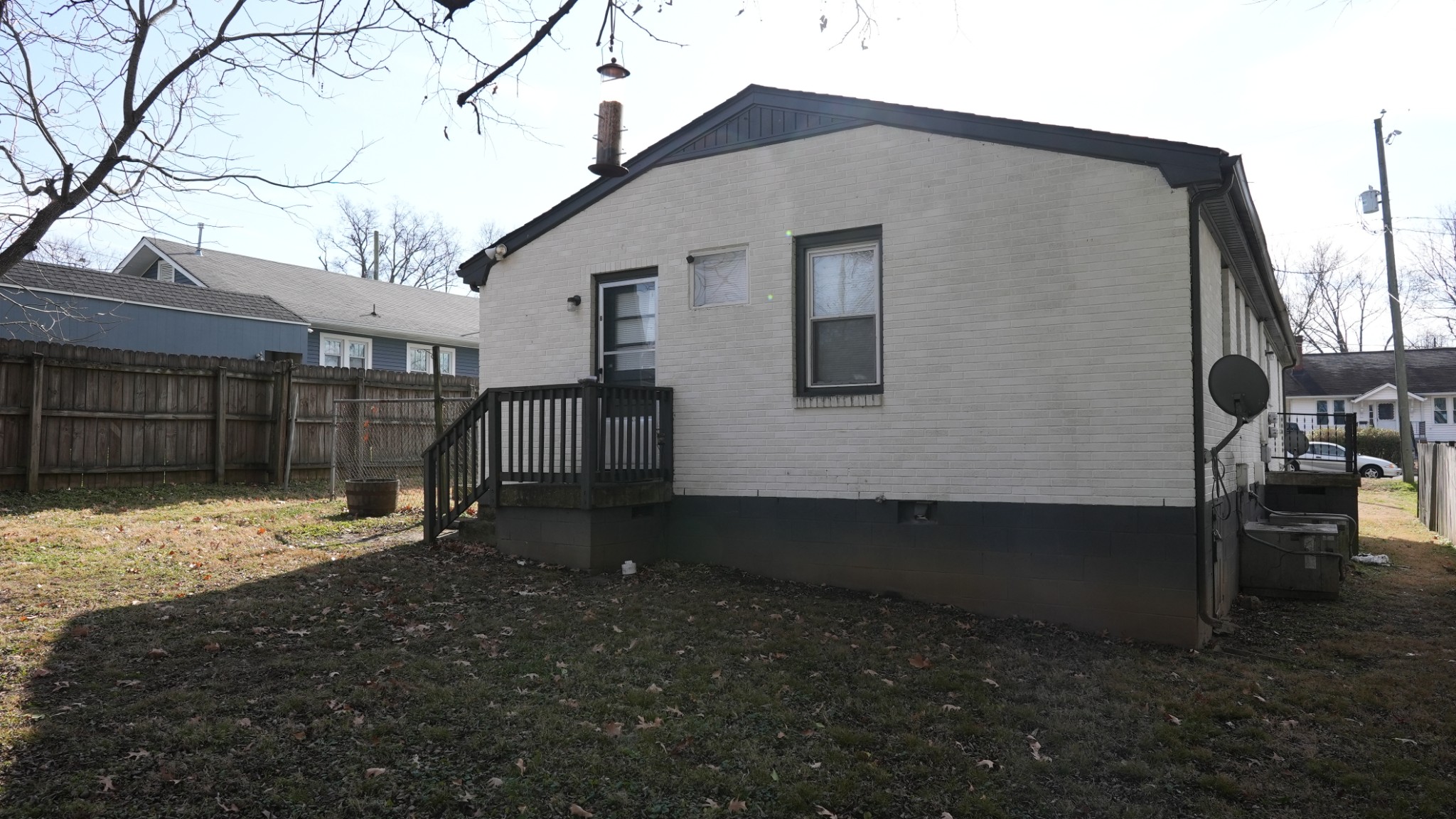 947 Sharpe Ave