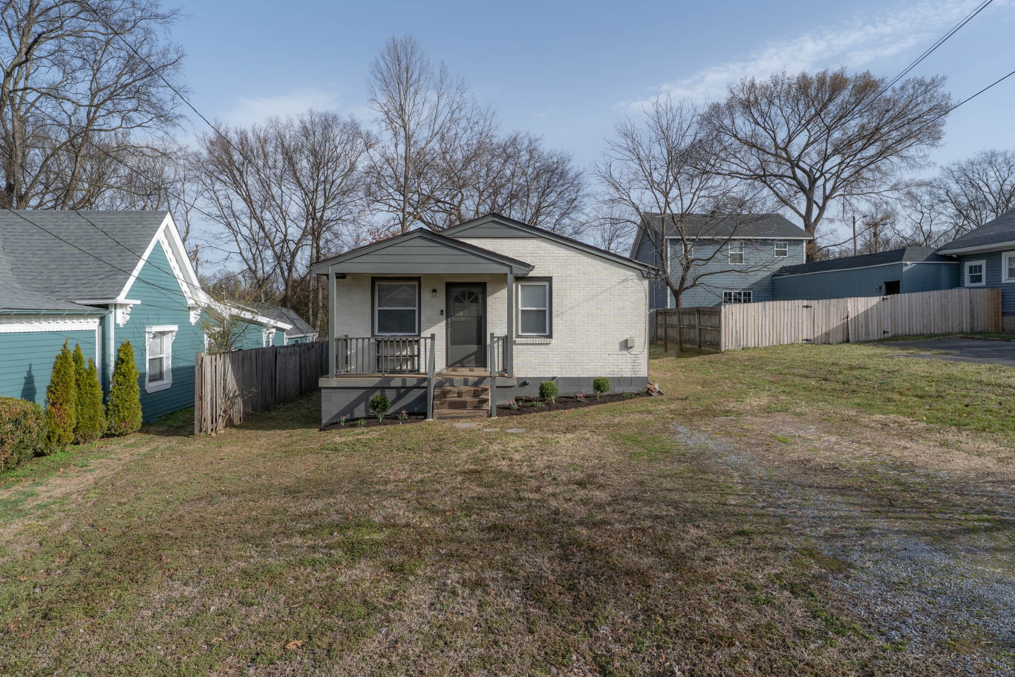 947 Sharpe Ave