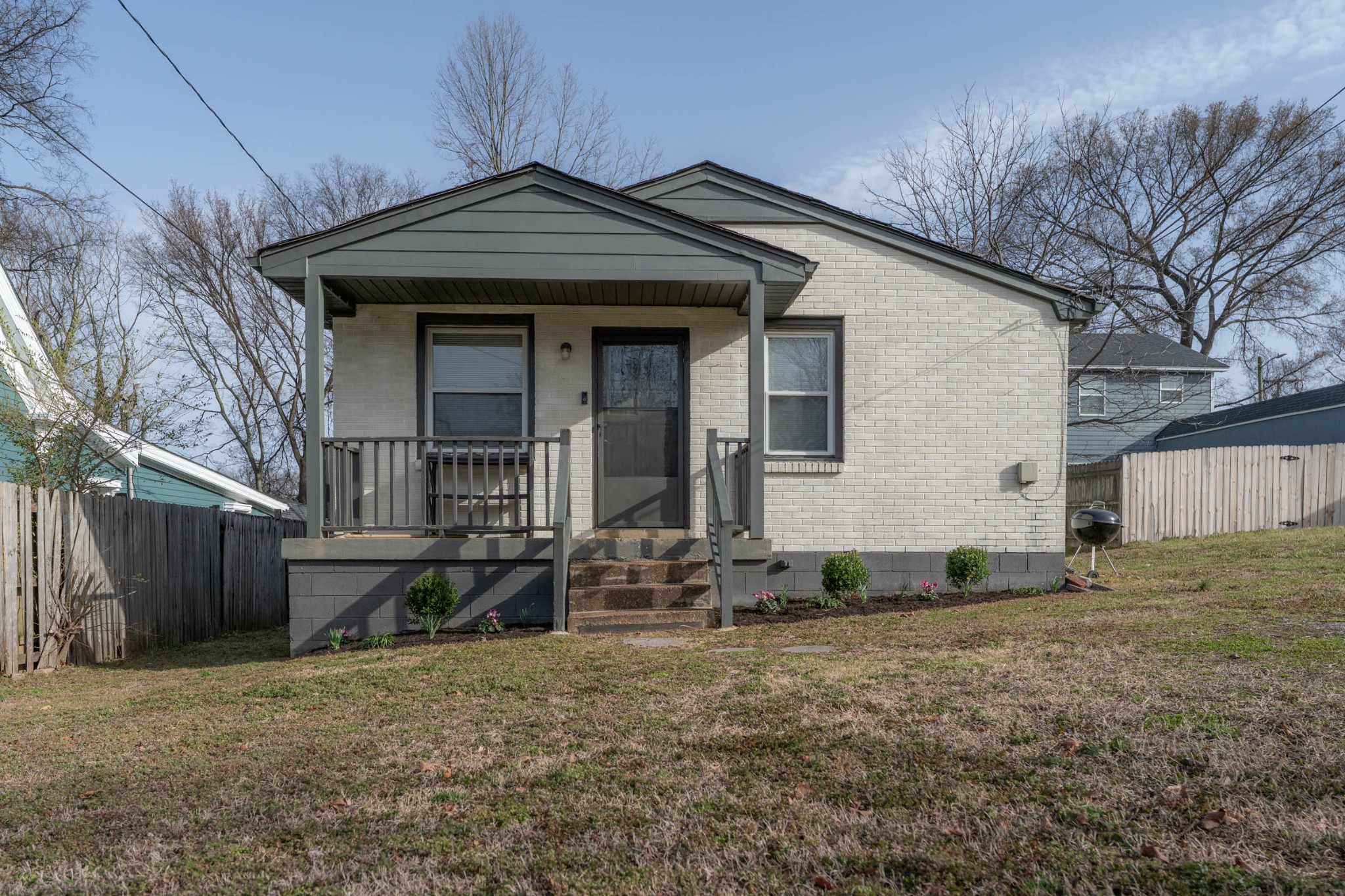 947 Sharpe Ave