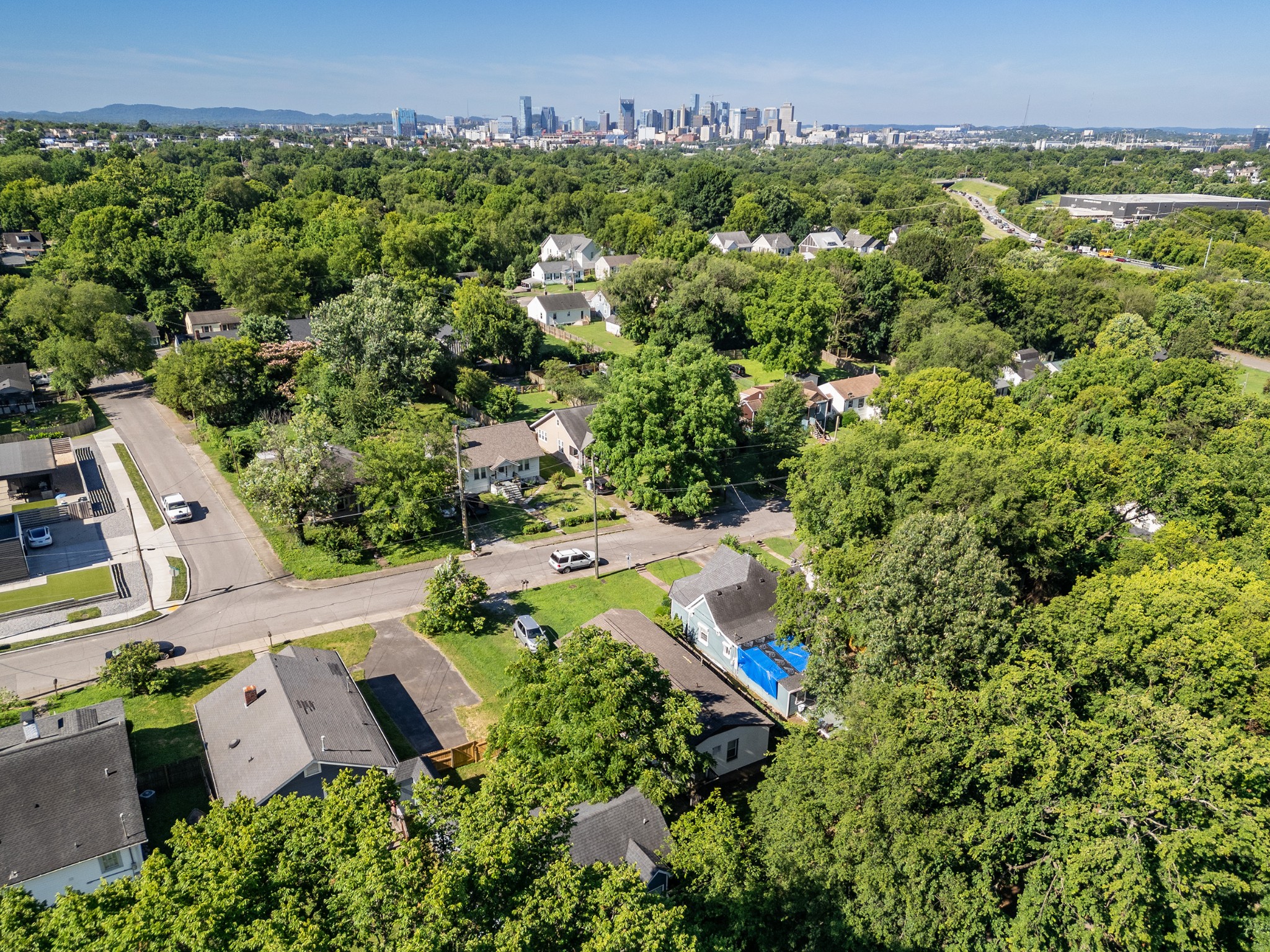 947 Sharpe Ave