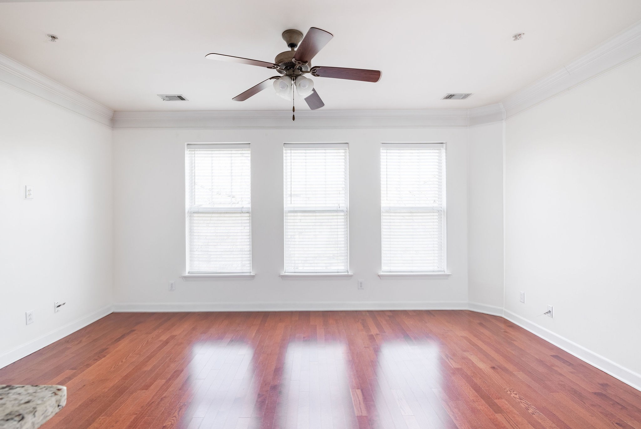 2310 Elliott Ave Unit: 711