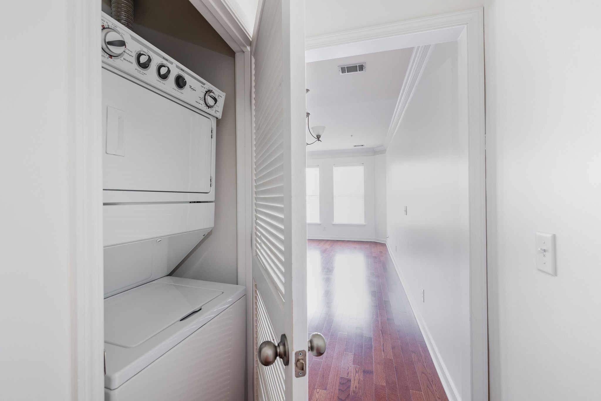 2310 Elliott Ave Unit: 711