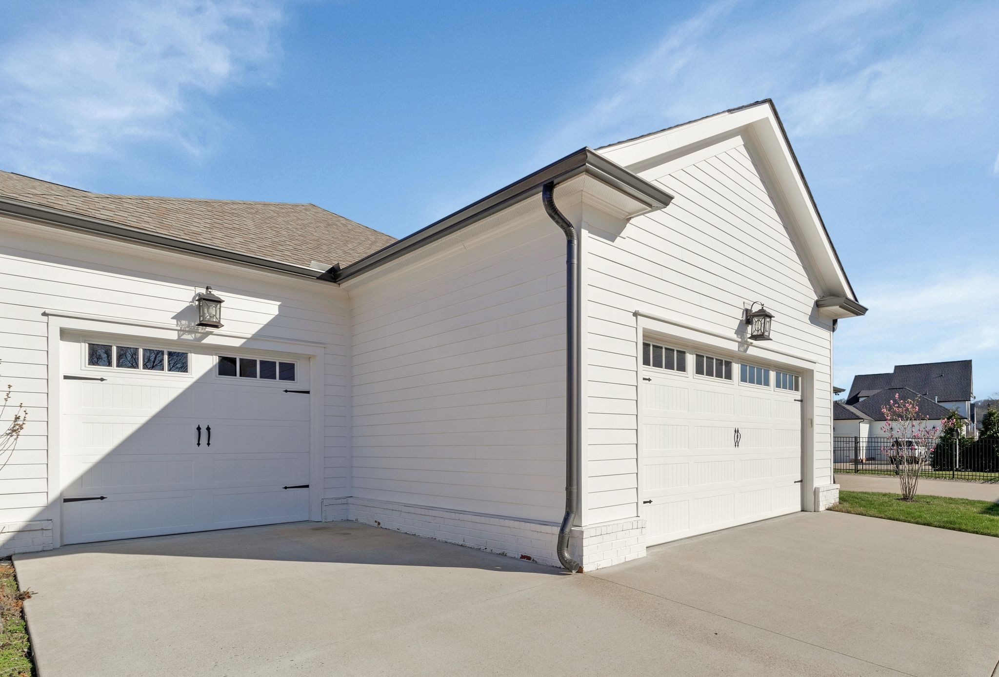 290 Stephens Valley Blvd