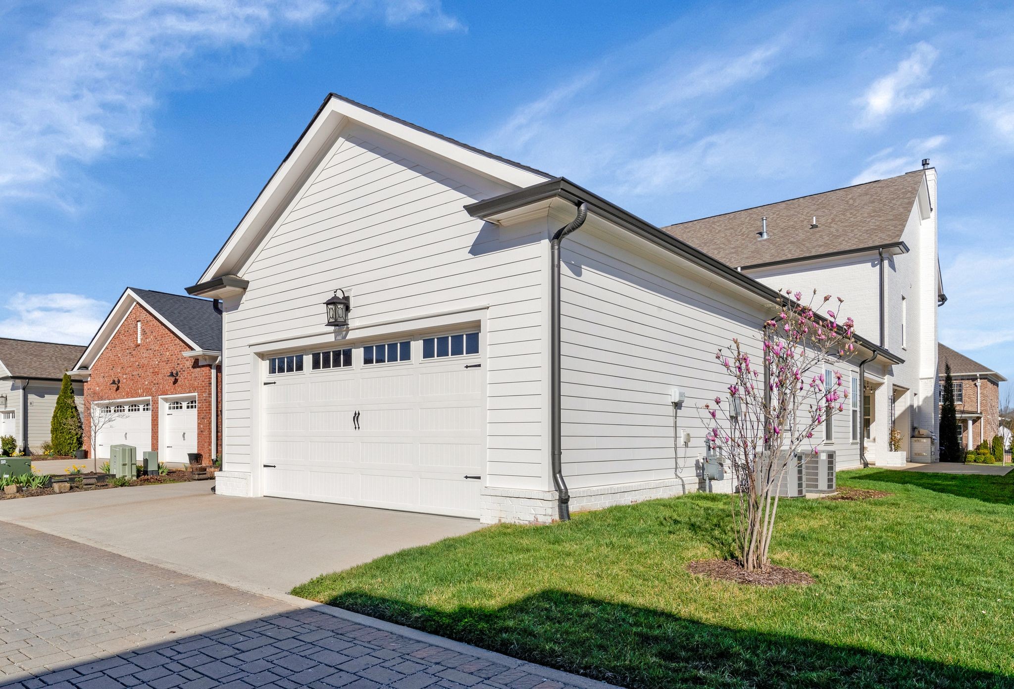 290 Stephens Valley Blvd