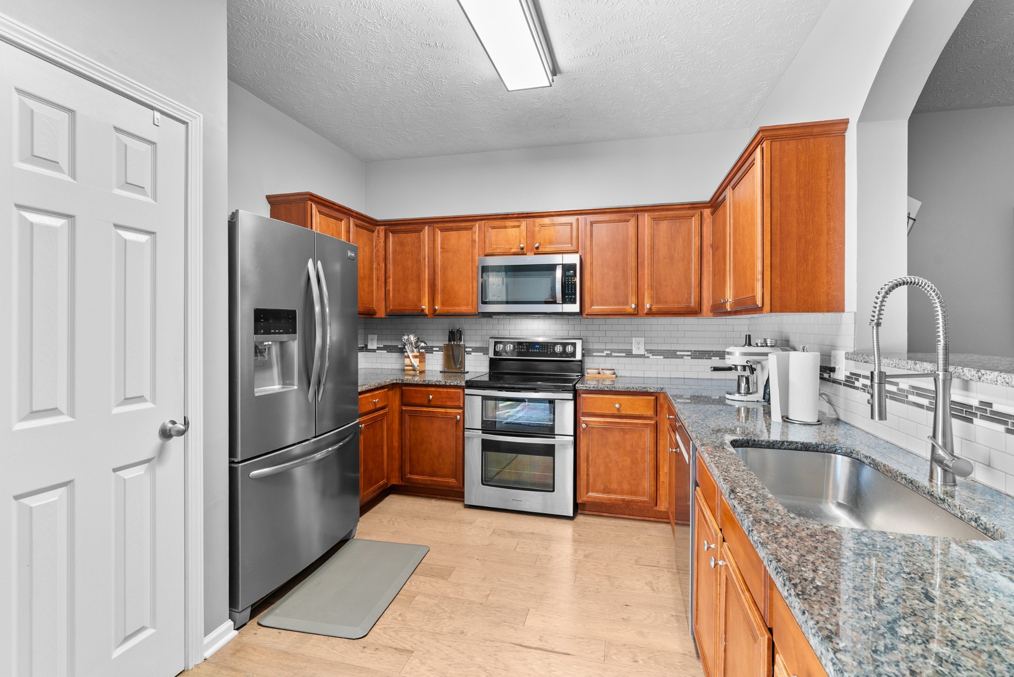 1002 Ashmore Dr