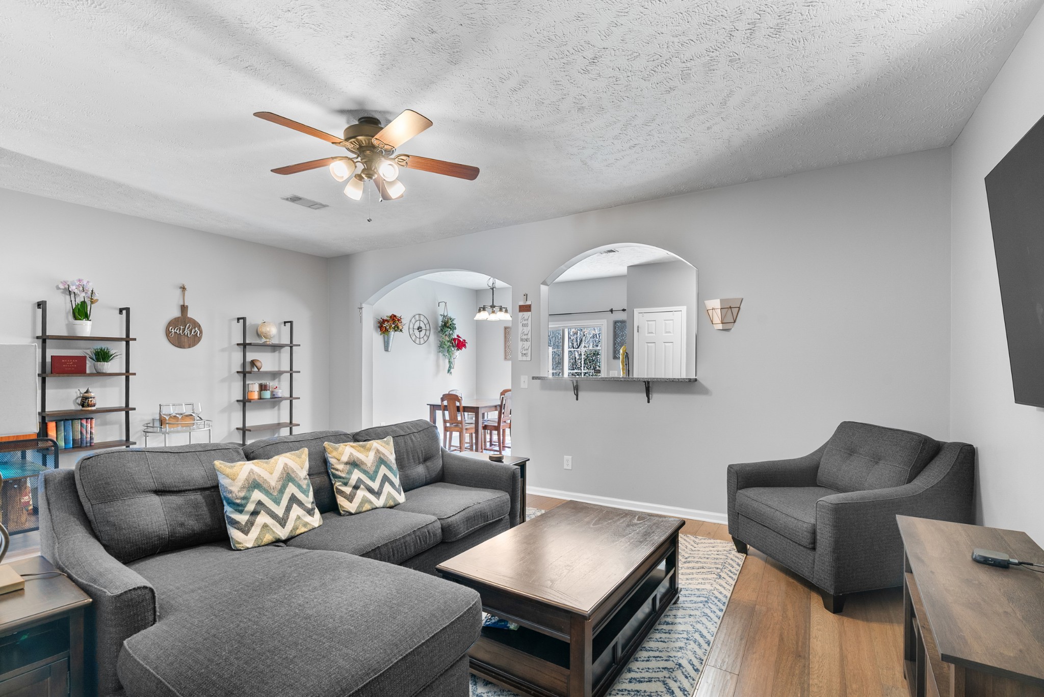 1002 Ashmore Dr