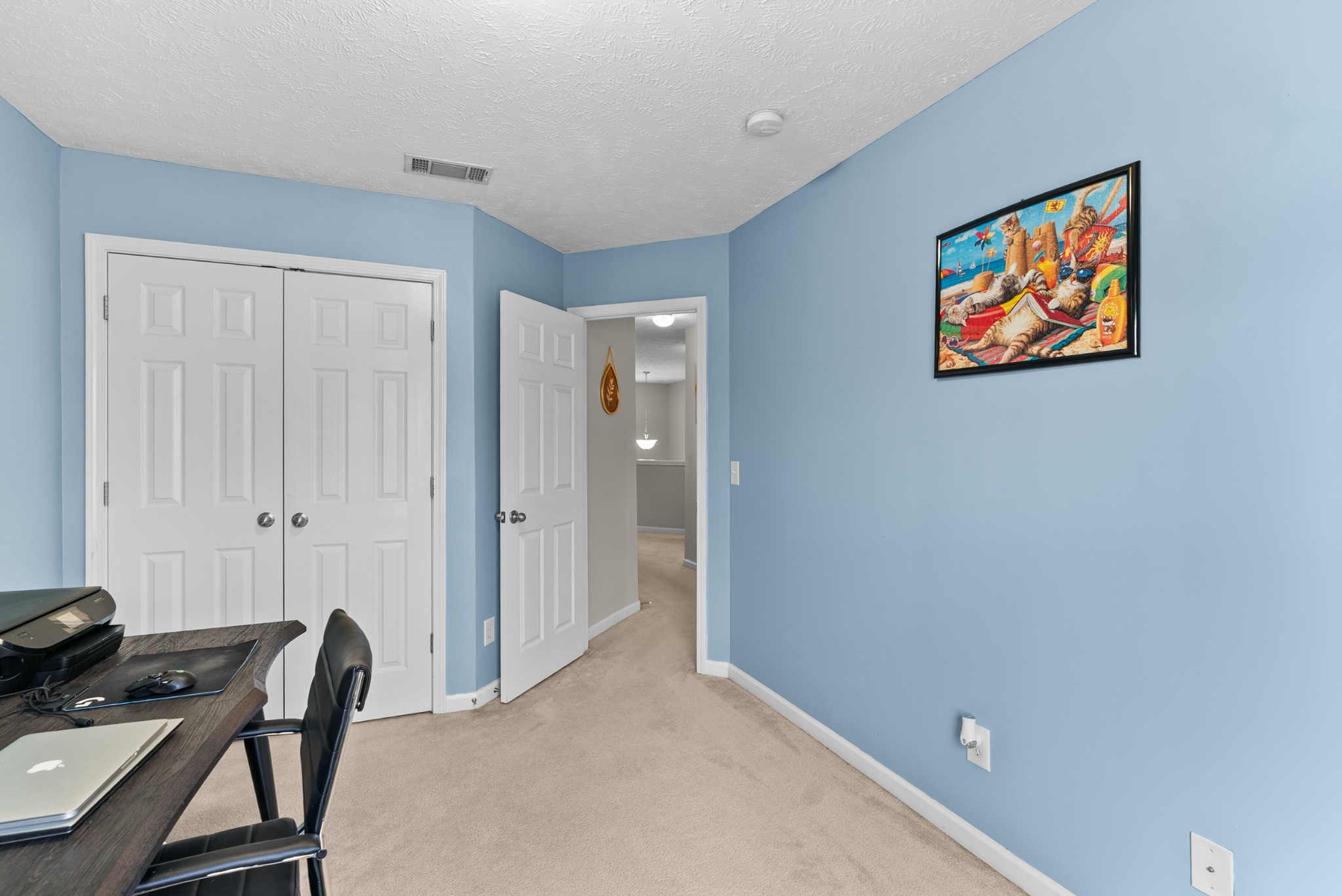 1002 Ashmore Dr