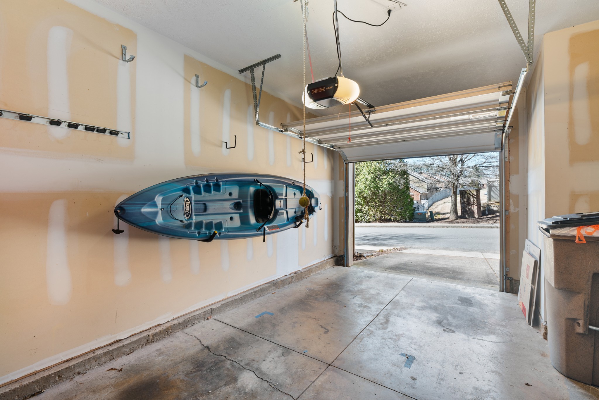 1002 Ashmore Dr