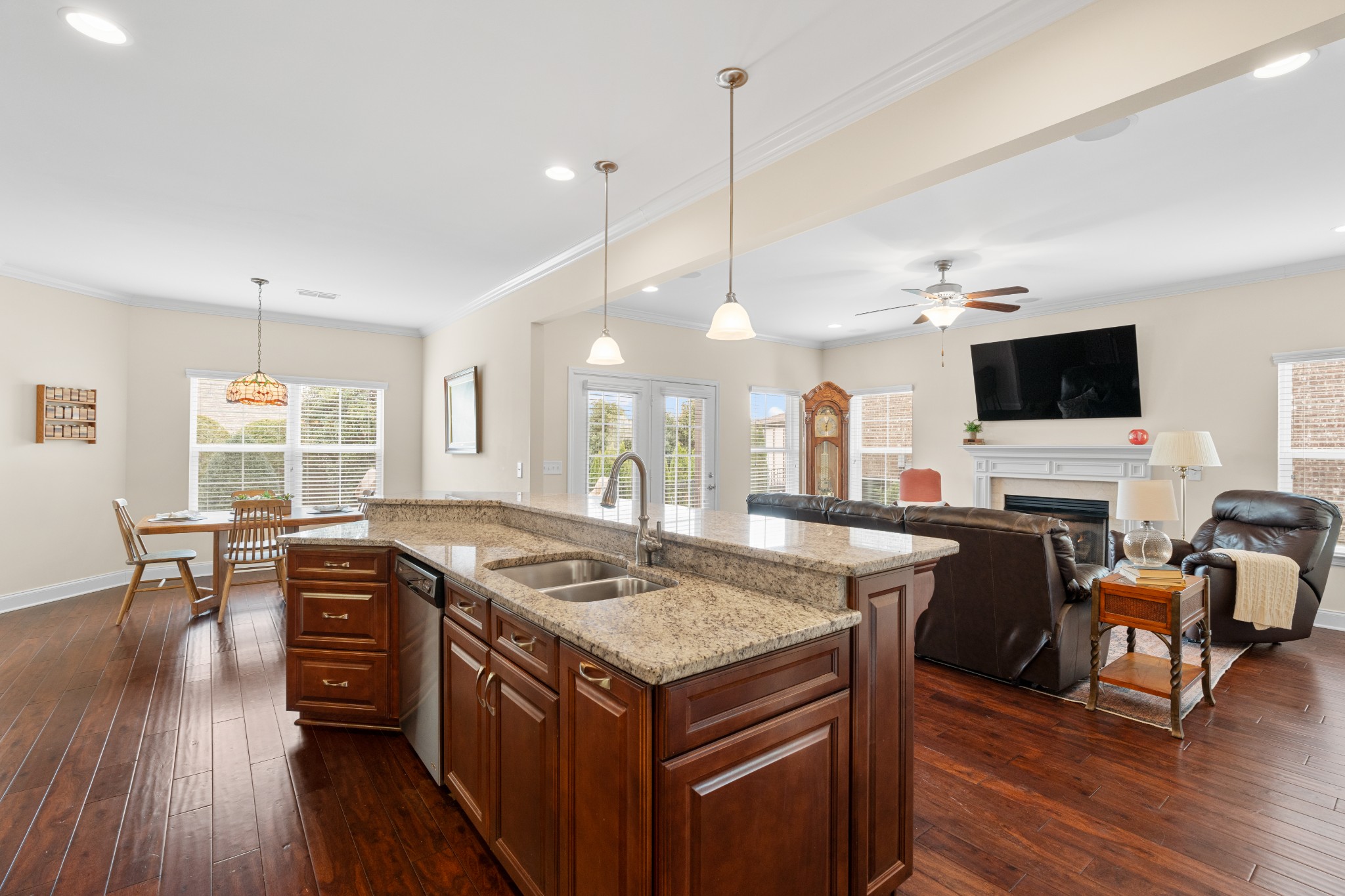 1012 Baxter Ln