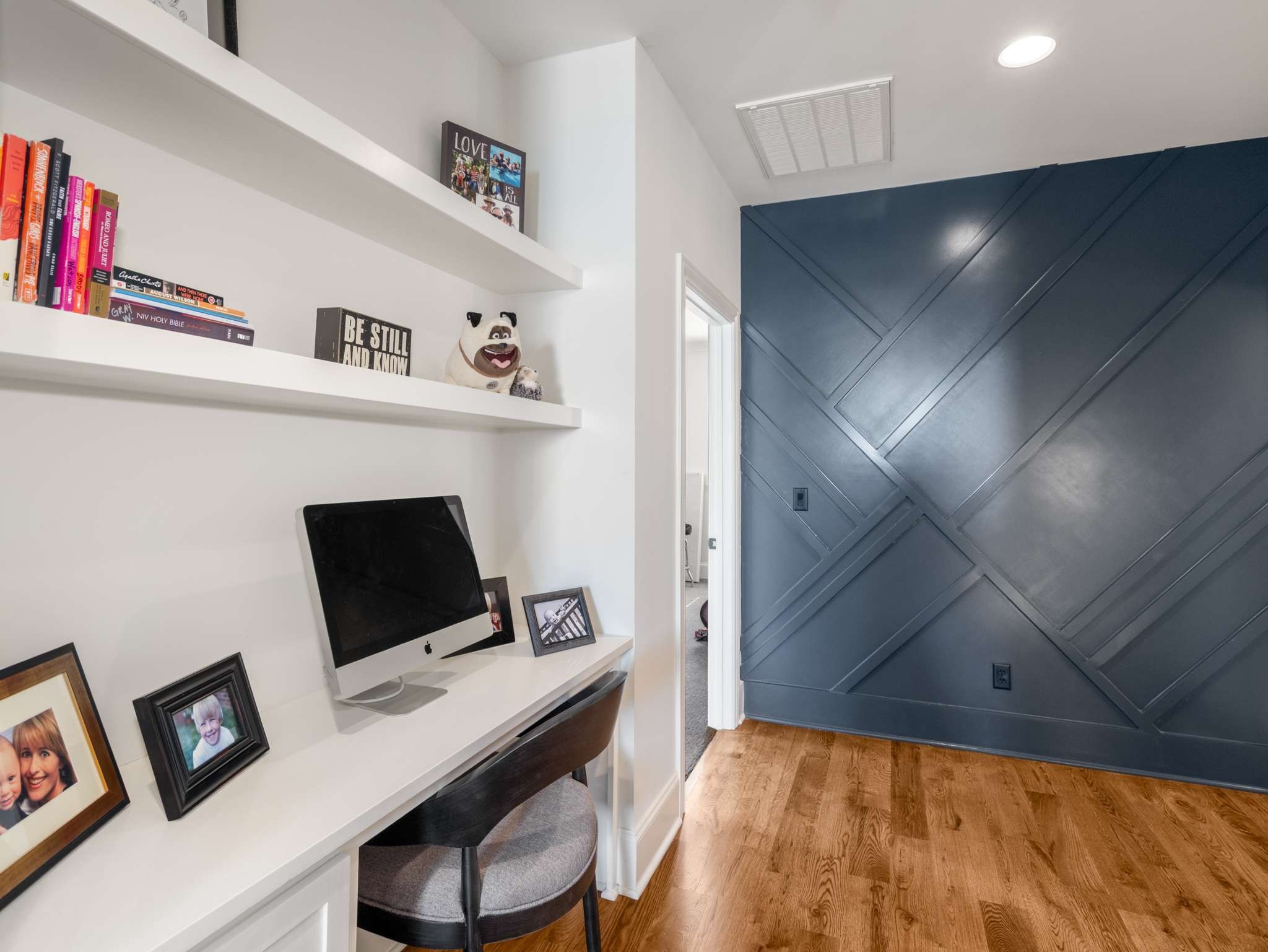 507 Rochester Close