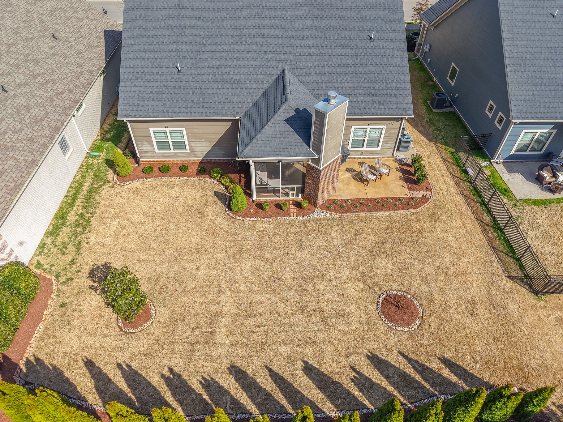 1011 Licinius Ln