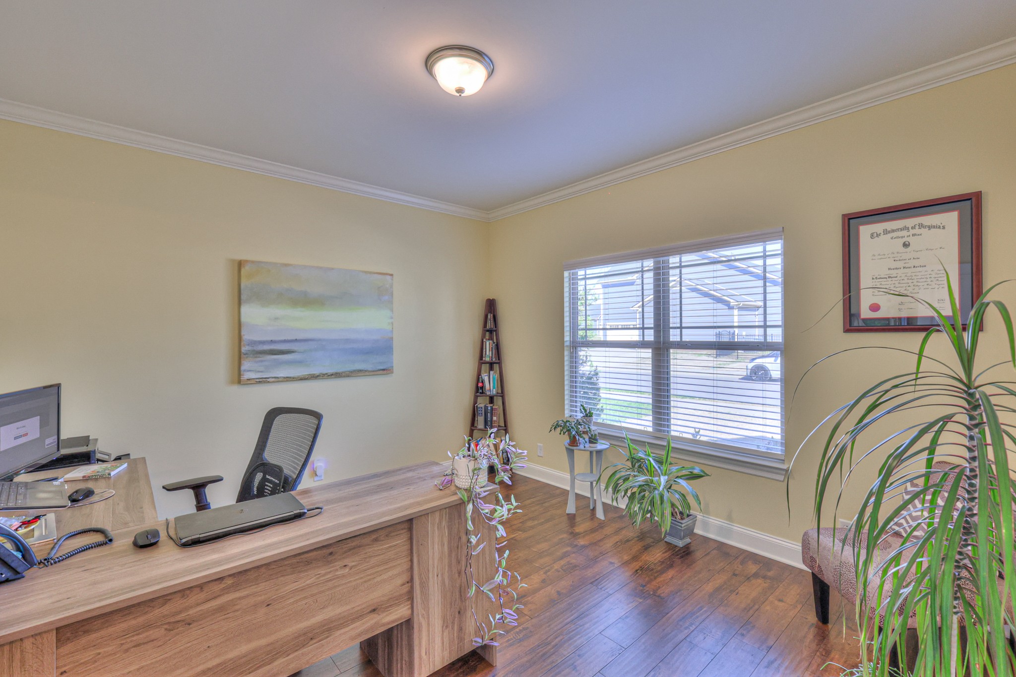 1011 Licinius Ln