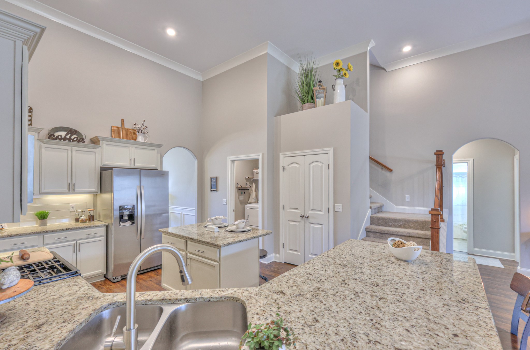 1011 Licinius Ln
