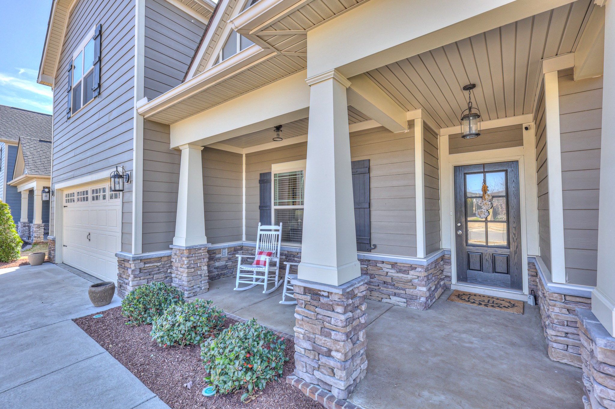 1011 Licinius Ln