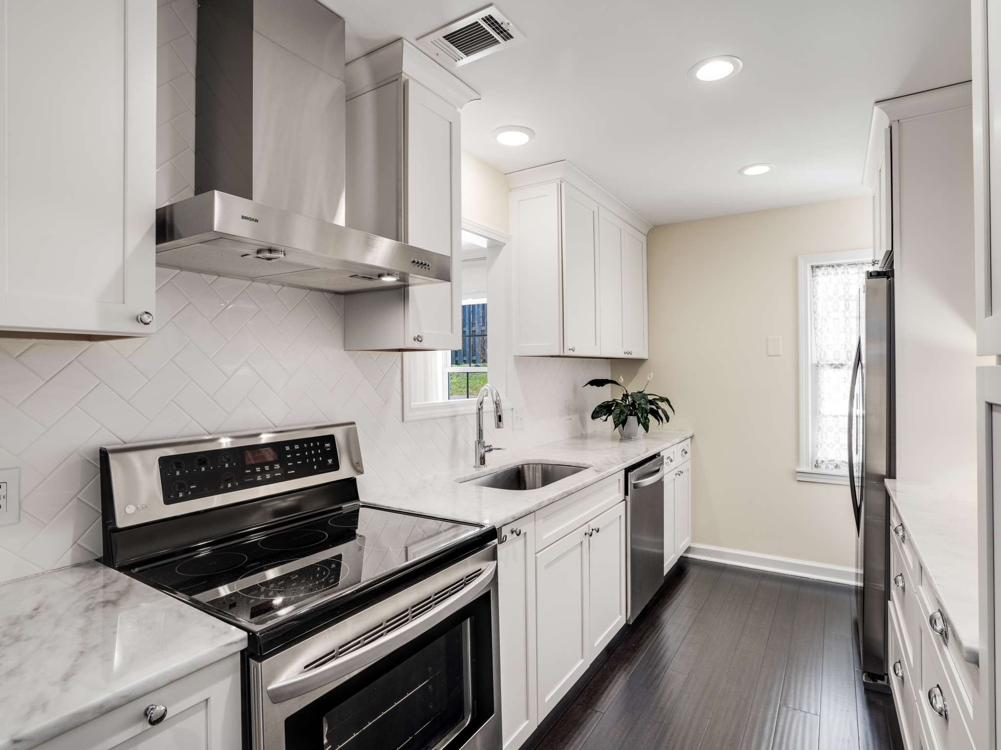 312 Cana Cir