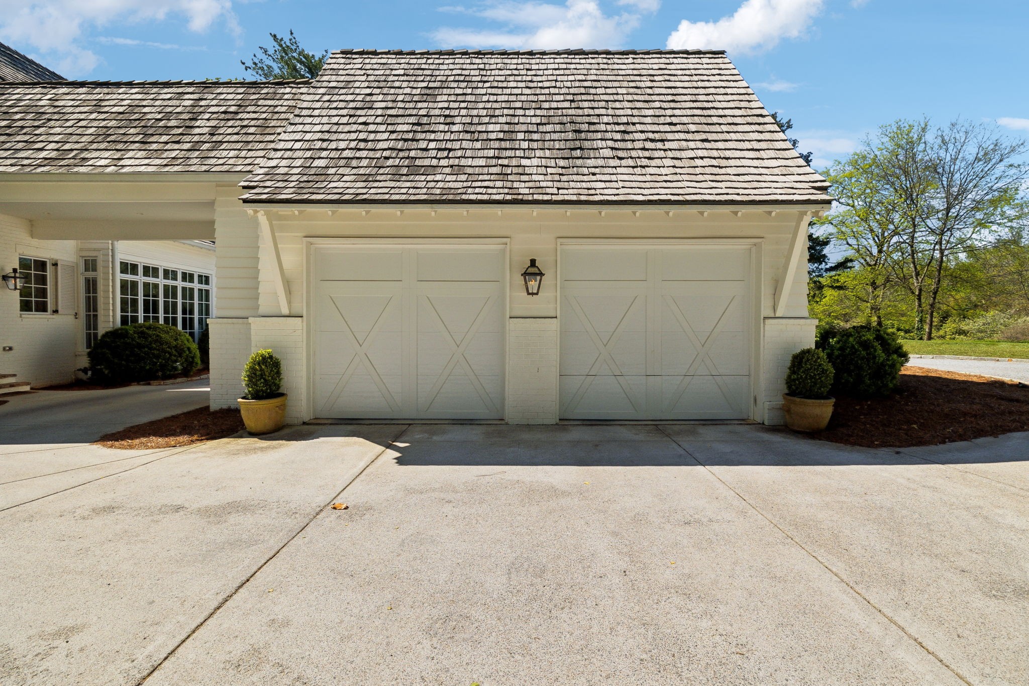 414 Lynnwood Blvd