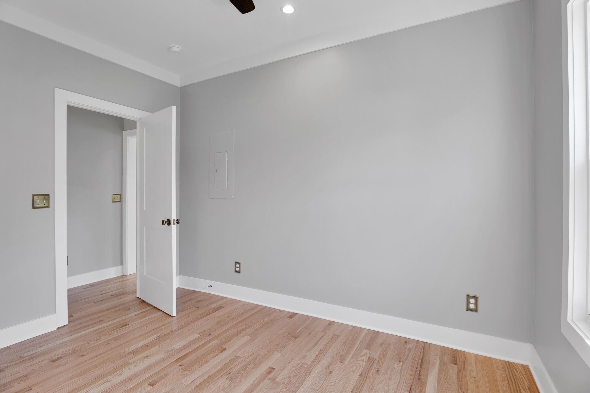 1168 Brookwood Ave