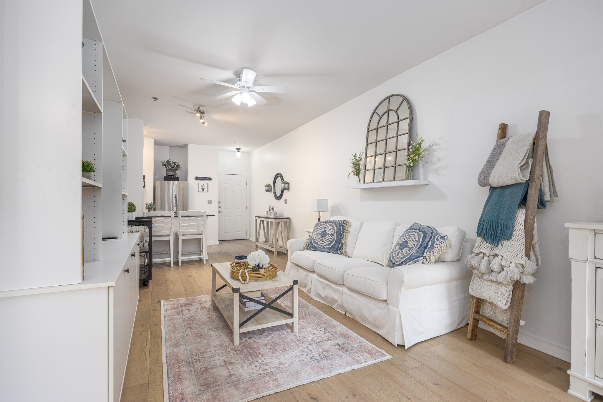 1803 Broadway Unit: 222