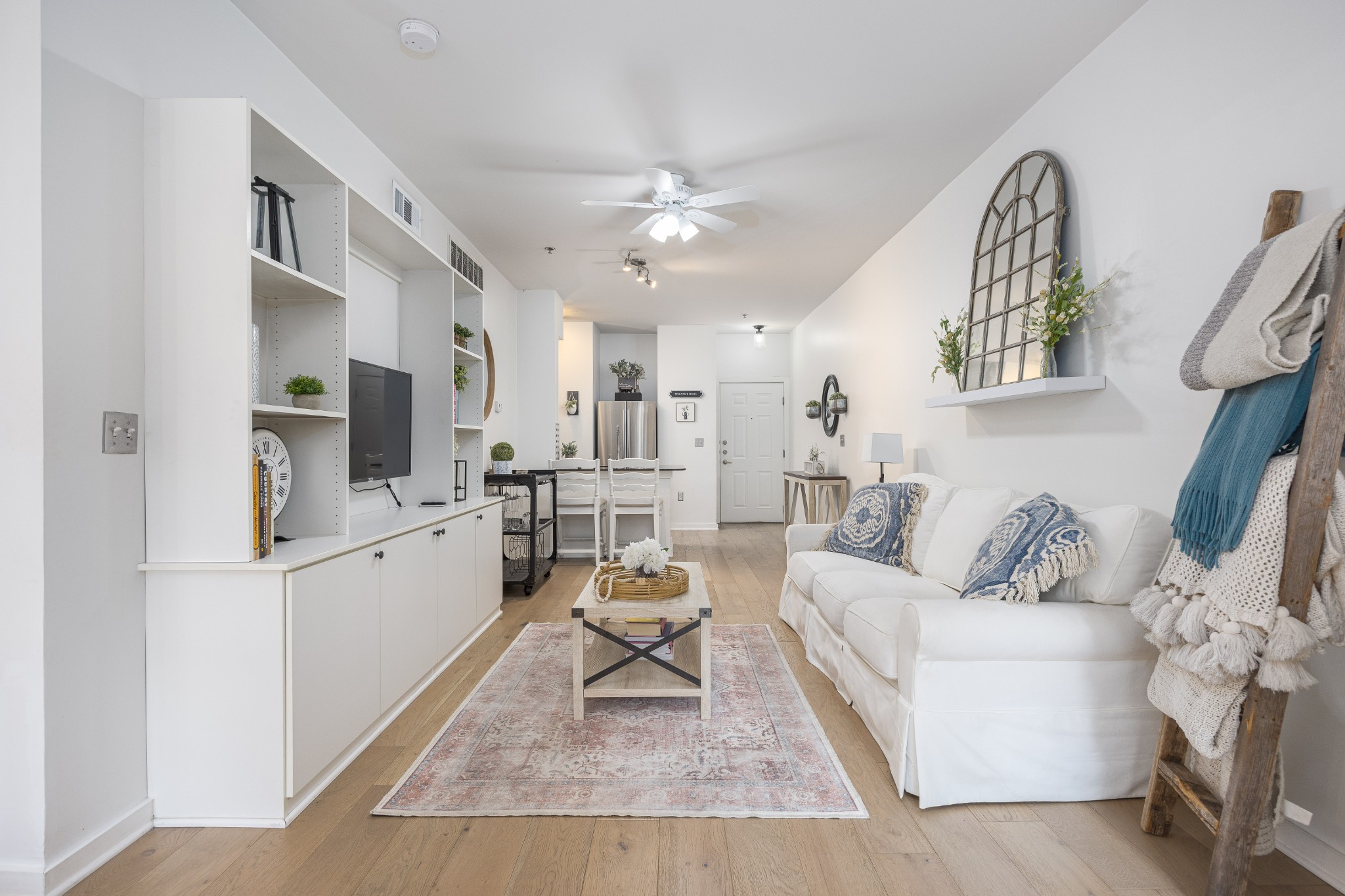 1803 Broadway Unit: 222