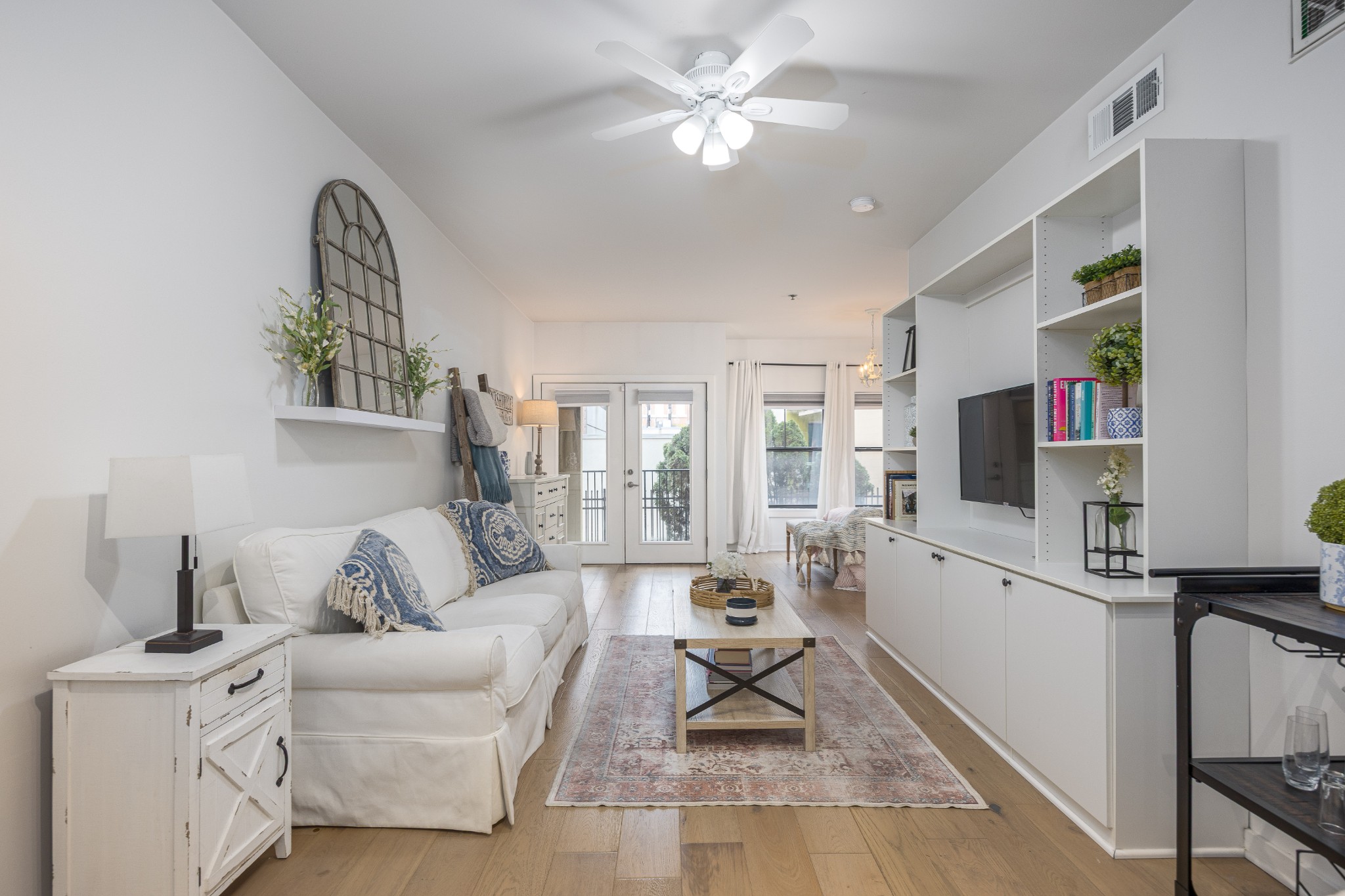 1803 Broadway Unit: 222