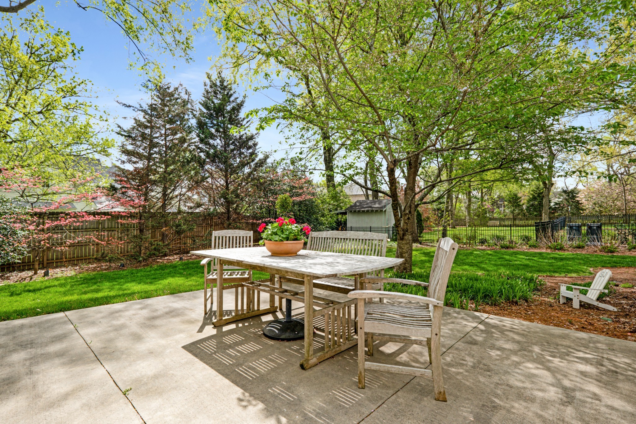 4104 Skyline Dr