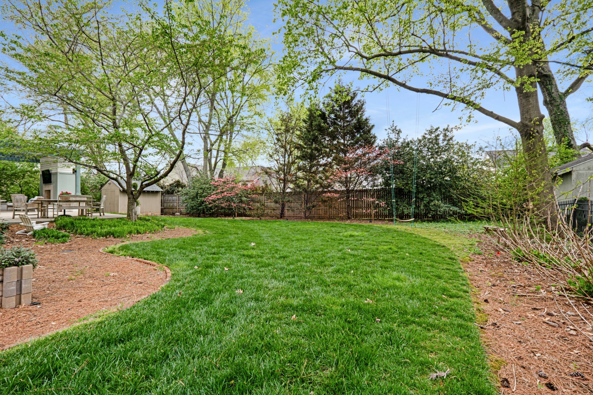 4104 Skyline Dr