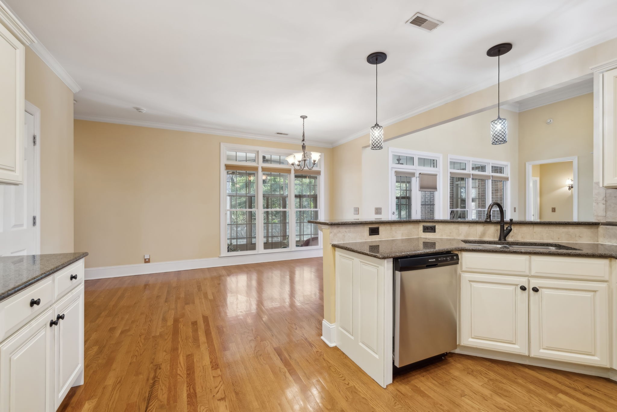 2119 Willowmet Dr