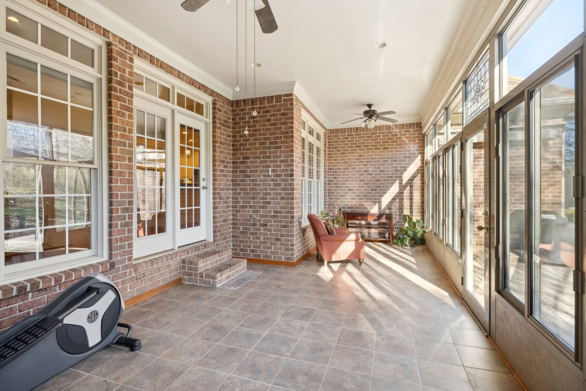 2119 Willowmet Dr
