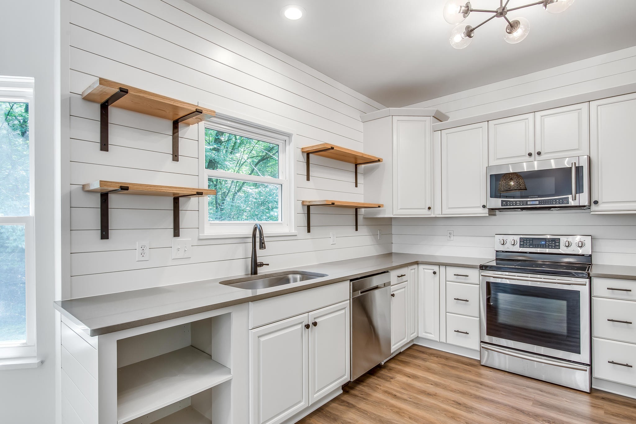 1113 Elmshade Ct