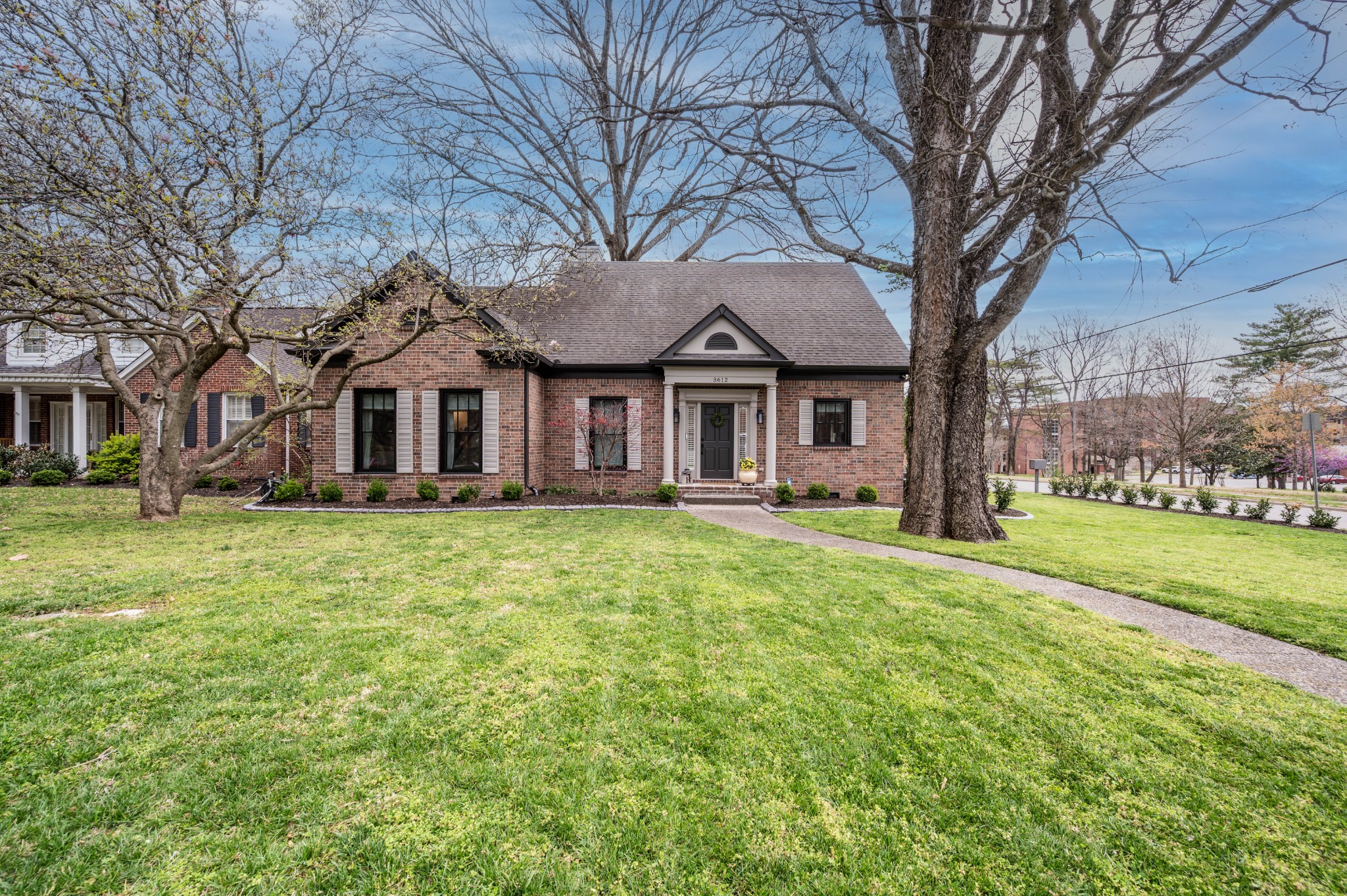 3612 Belmont Blvd