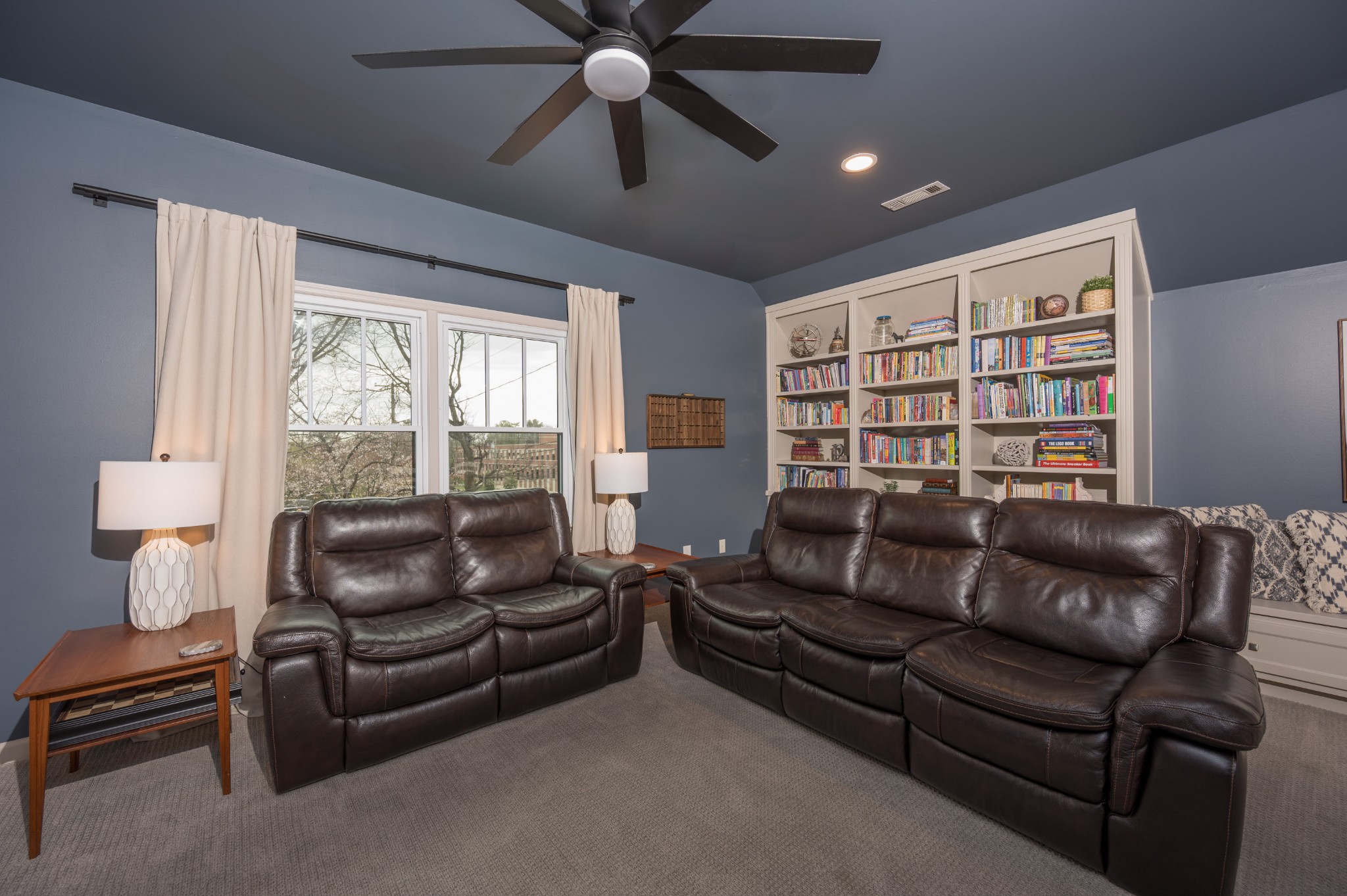 3612 Belmont Blvd