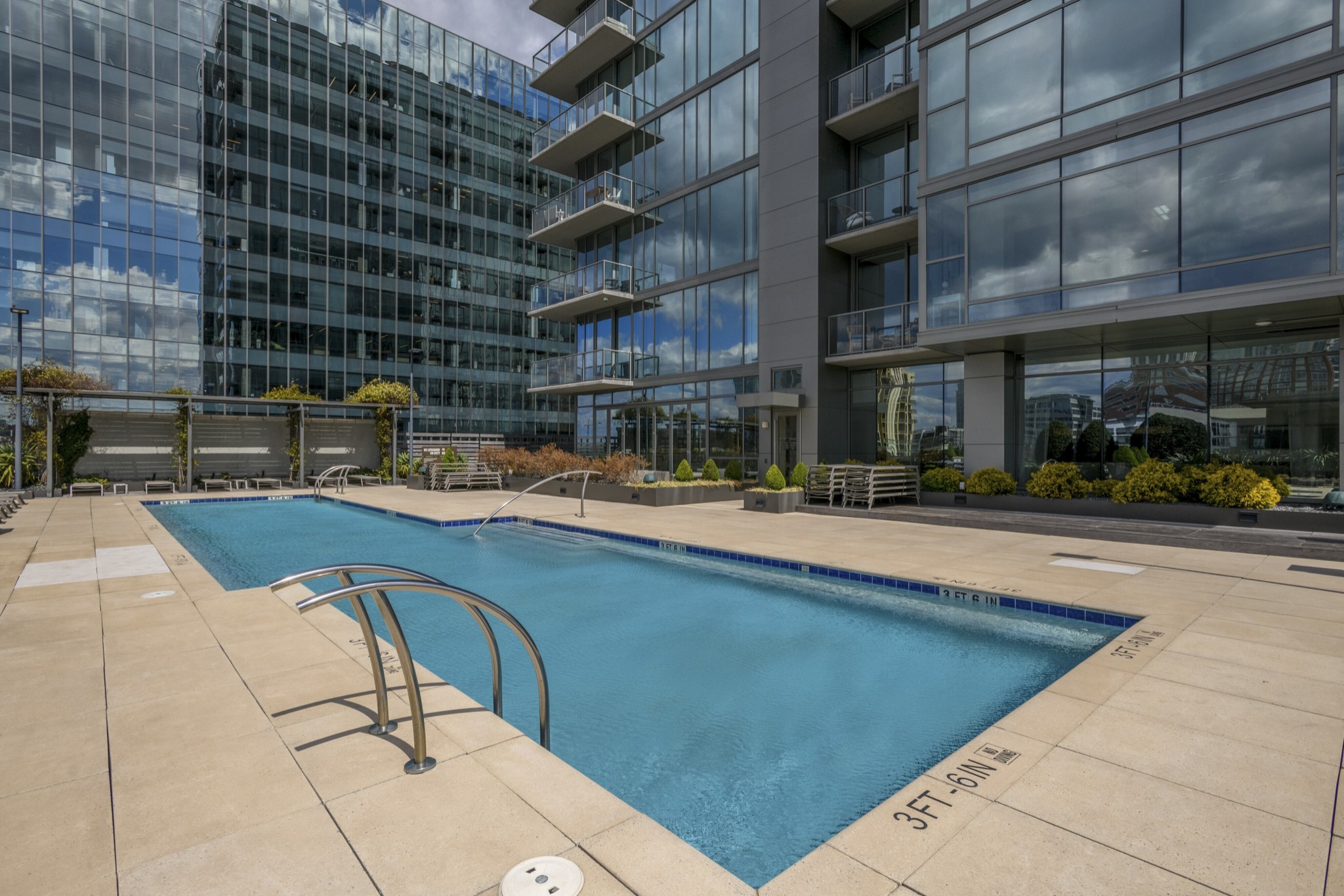 1212 Laurel St Unit: 205