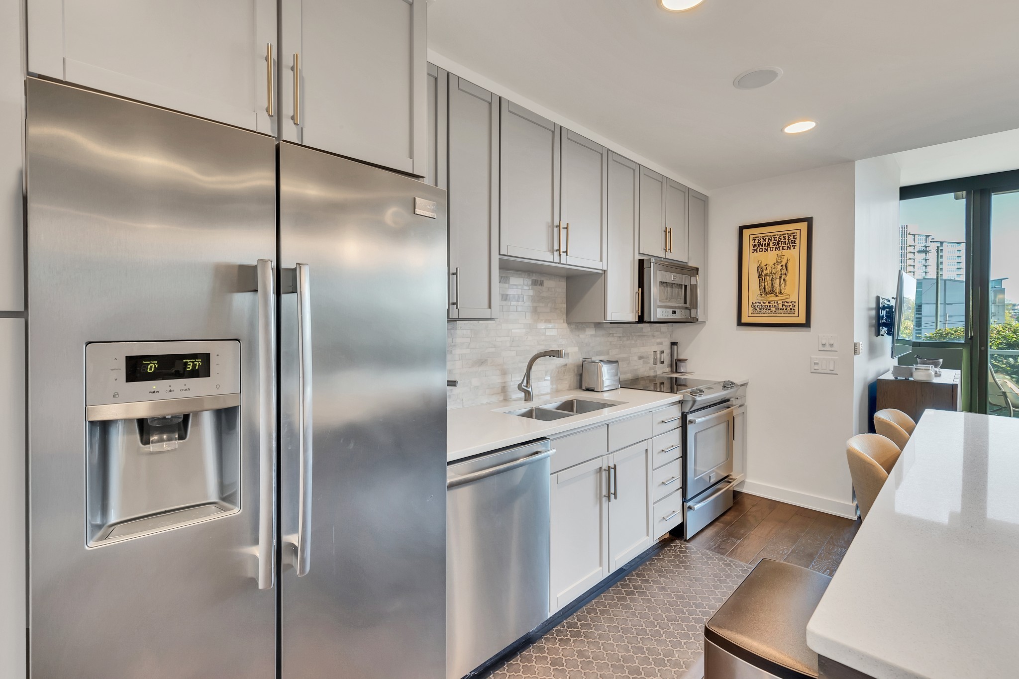 1212 Laurel St Unit: 205