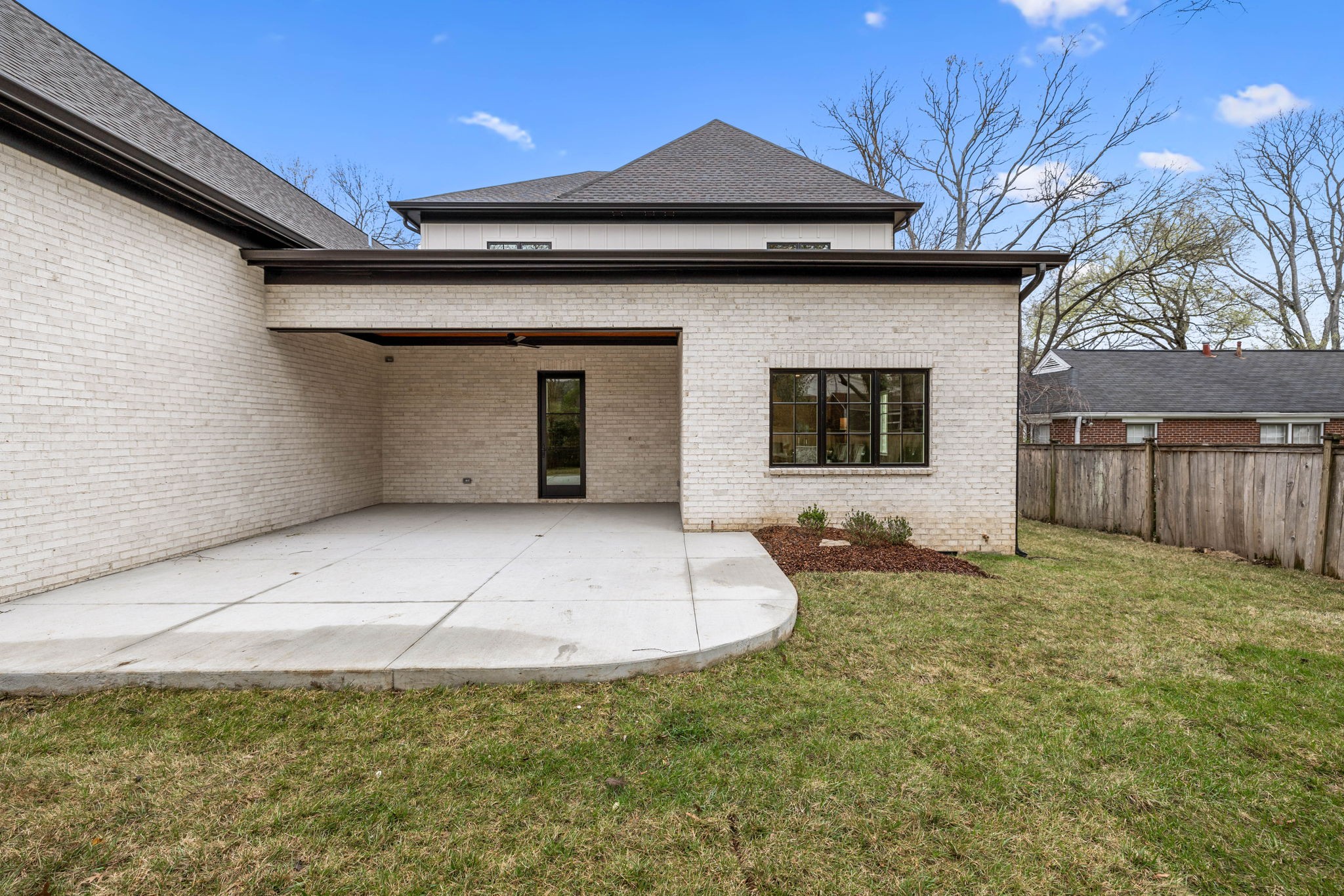 849 Crestridge Dr