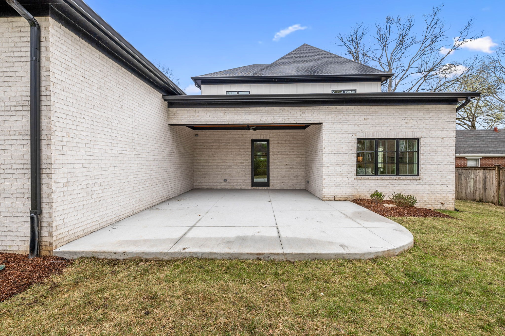 849 Crestridge Dr