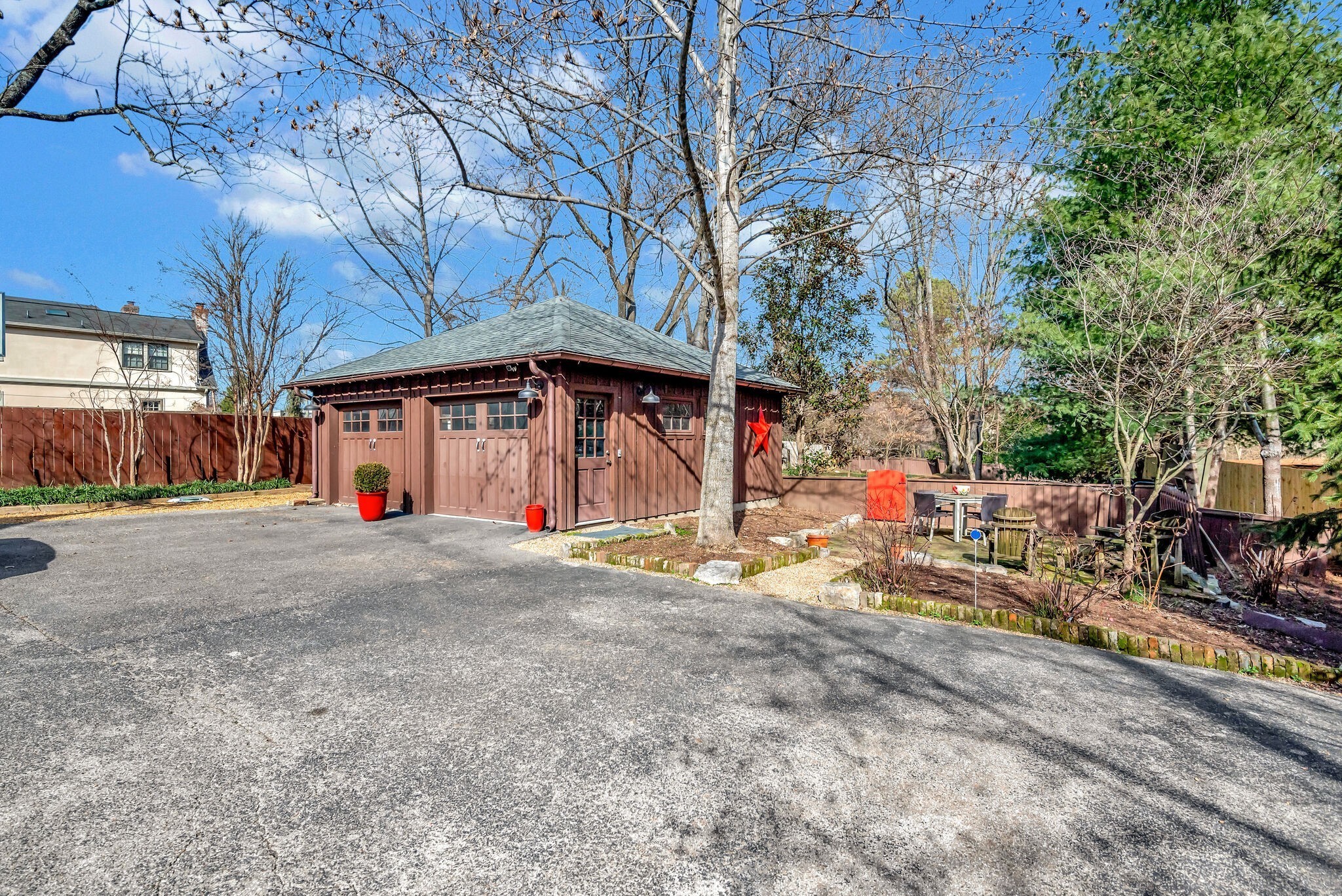 4022 Woodmont Blvd