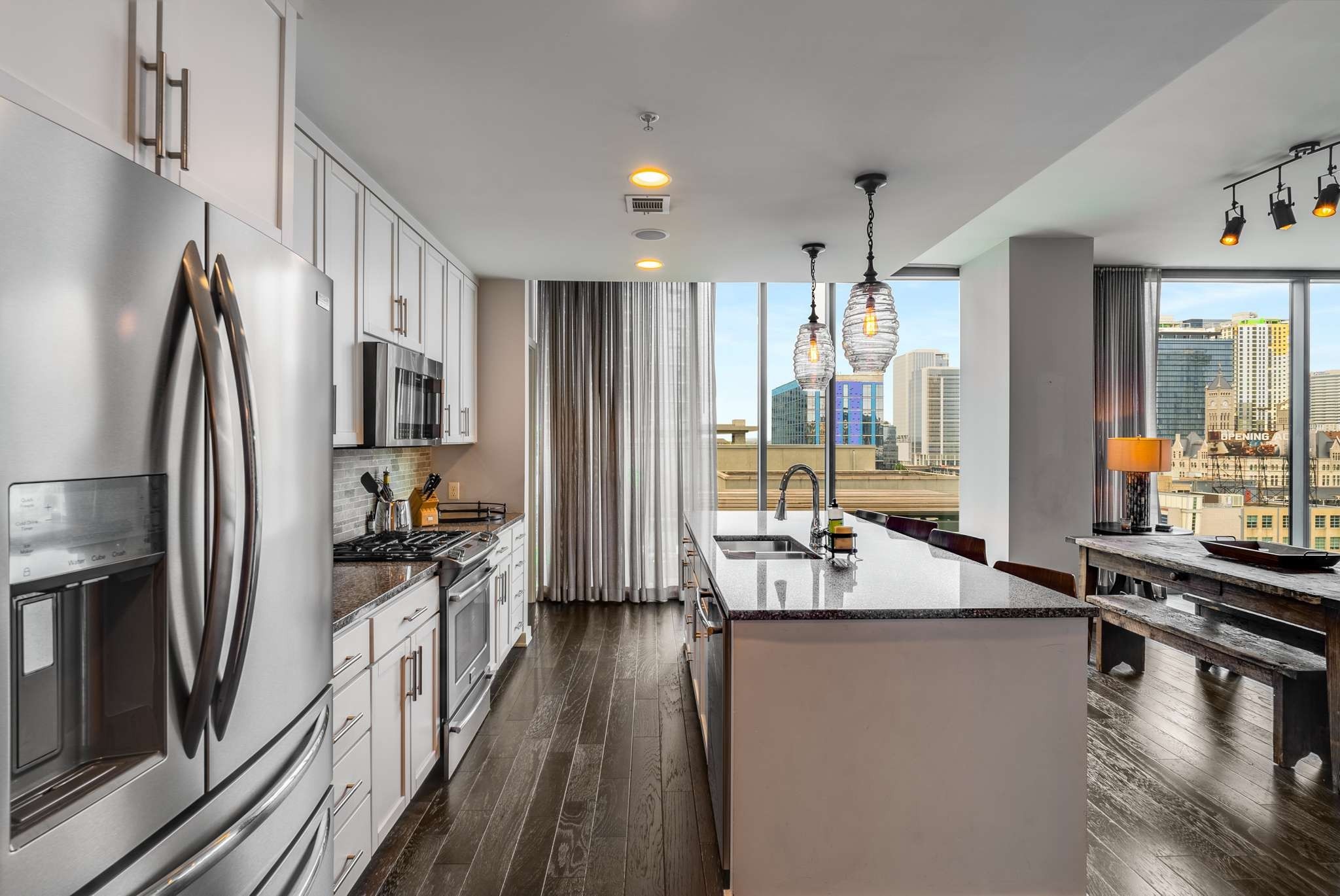 1212 Laurel St Unit: 602
