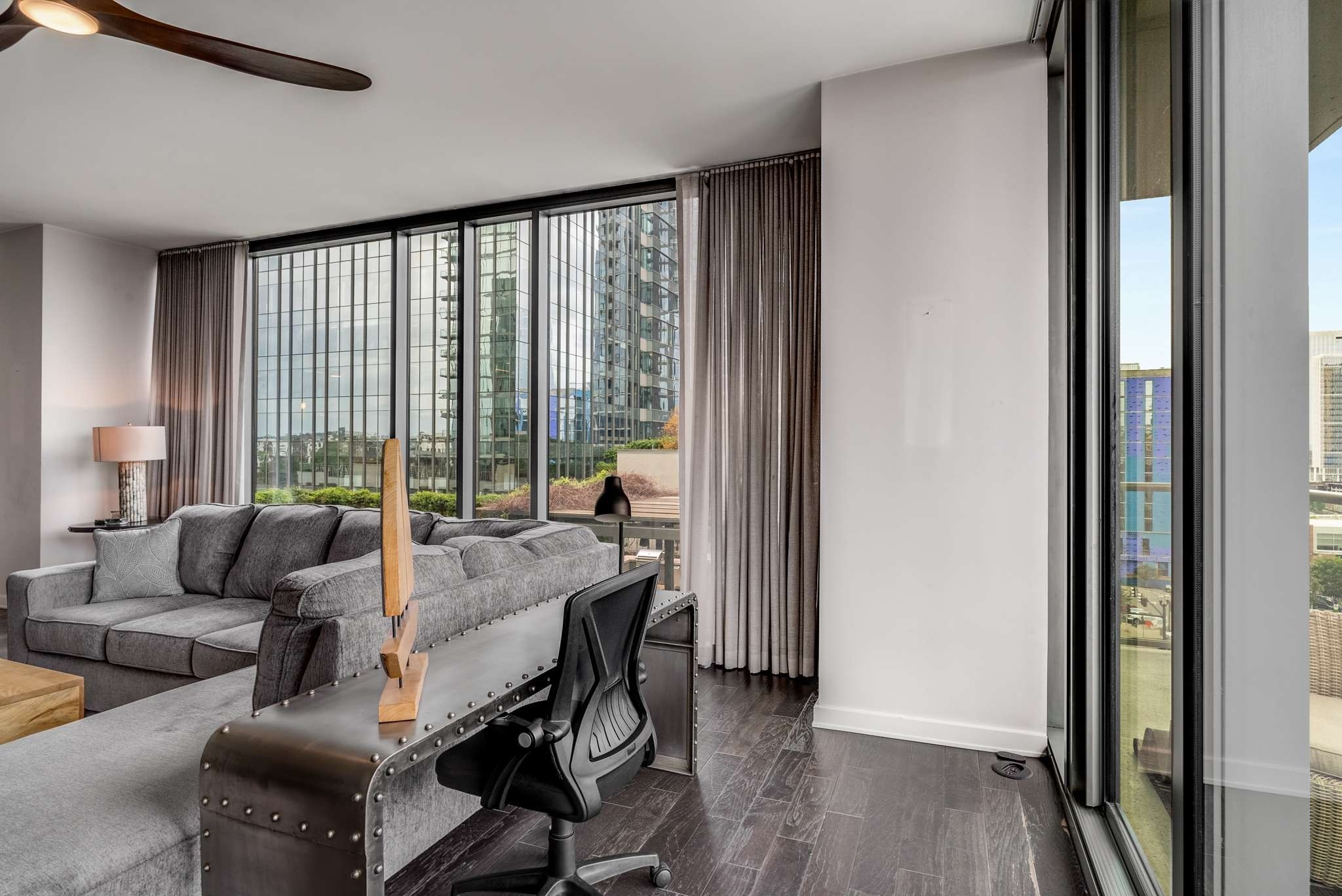 1212 Laurel St Unit: 602