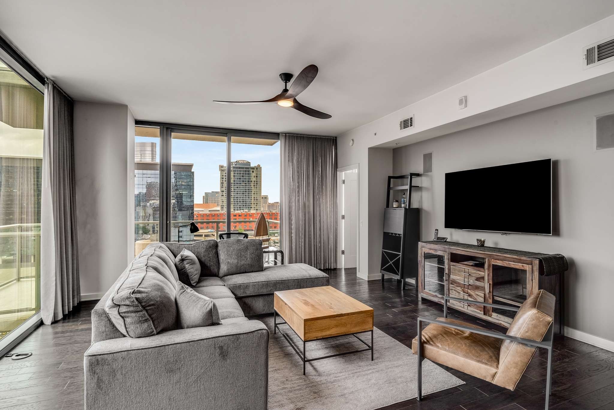 1212 Laurel St Unit: 602