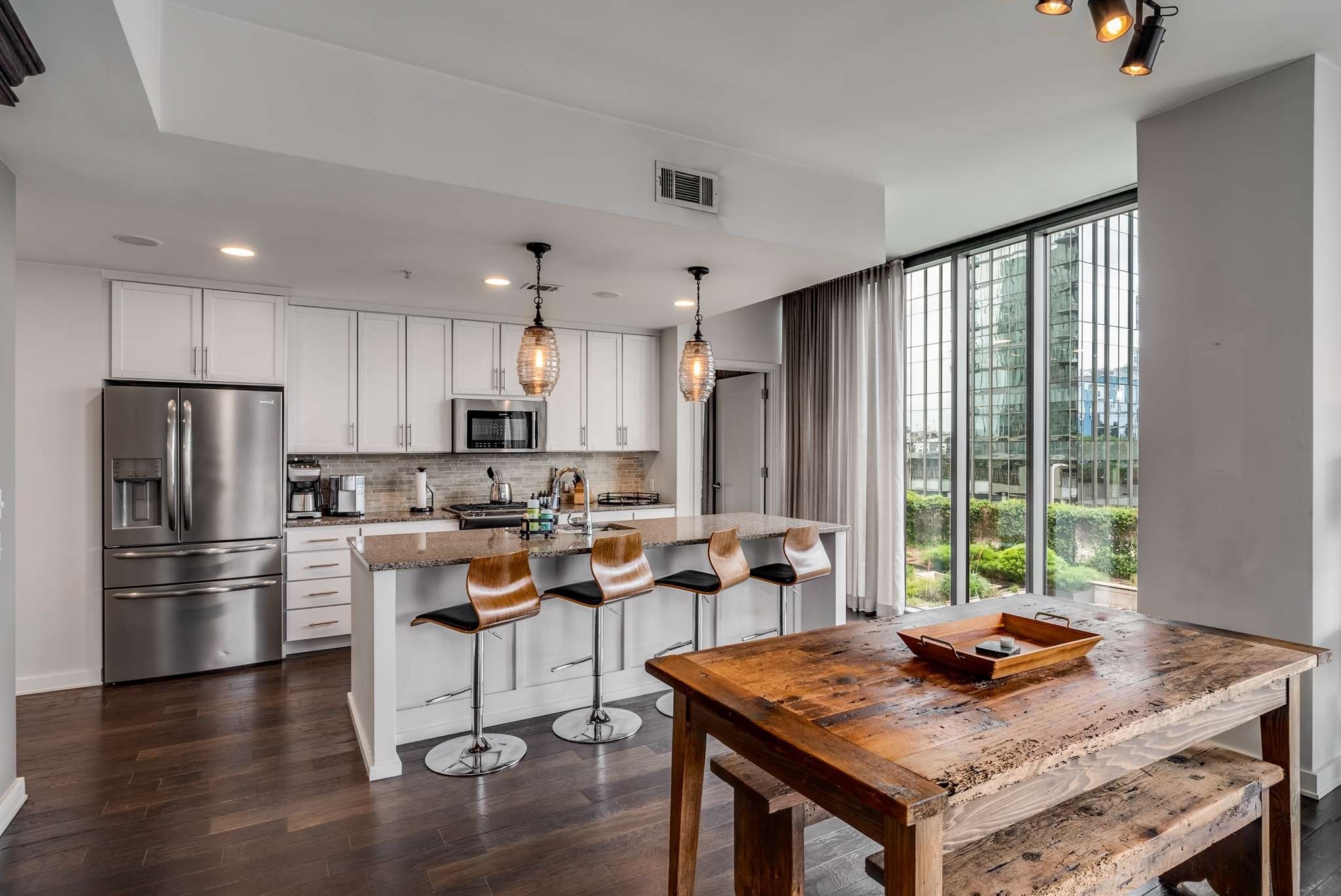 1212 Laurel St Unit: 602