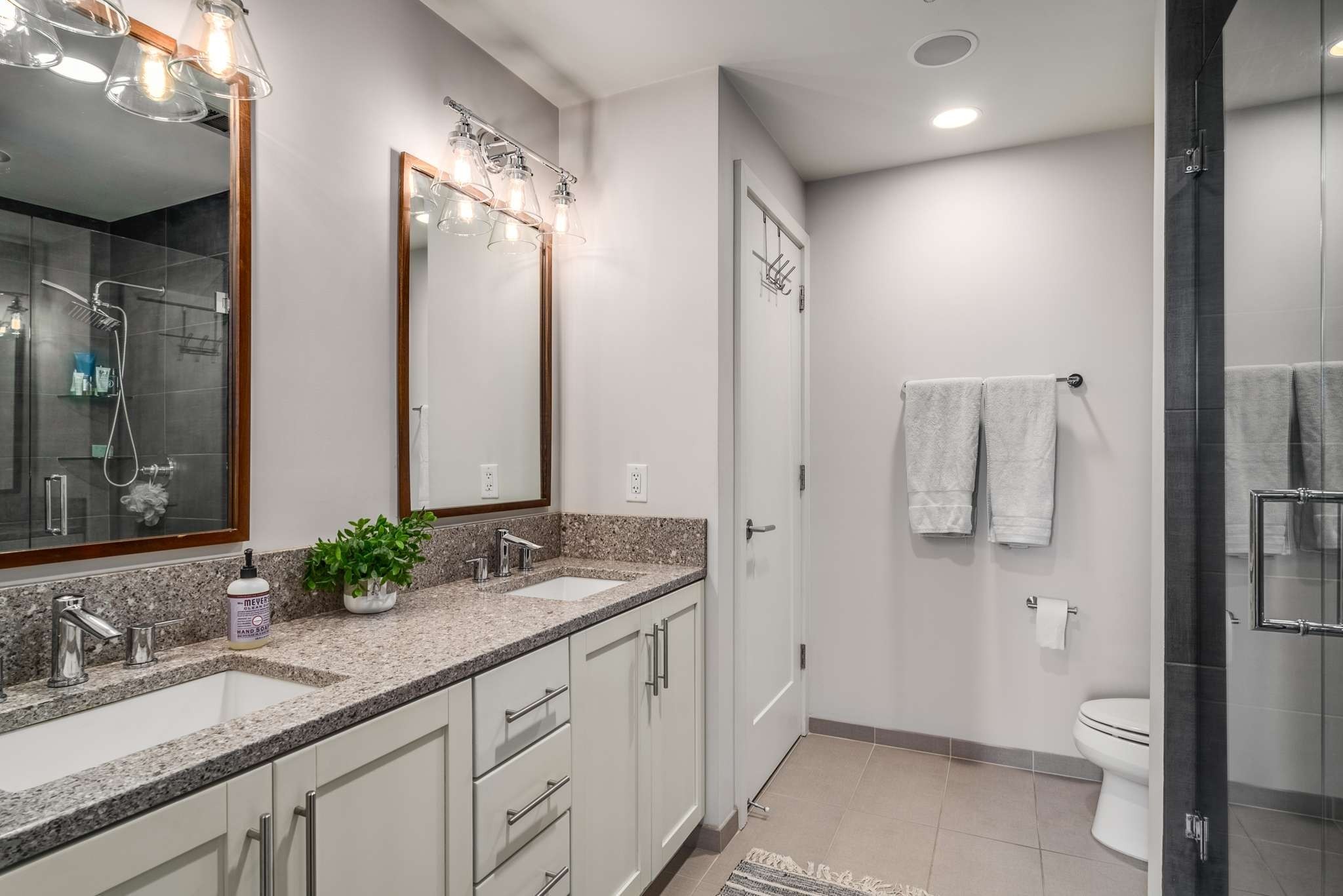 1212 Laurel St Unit: 602