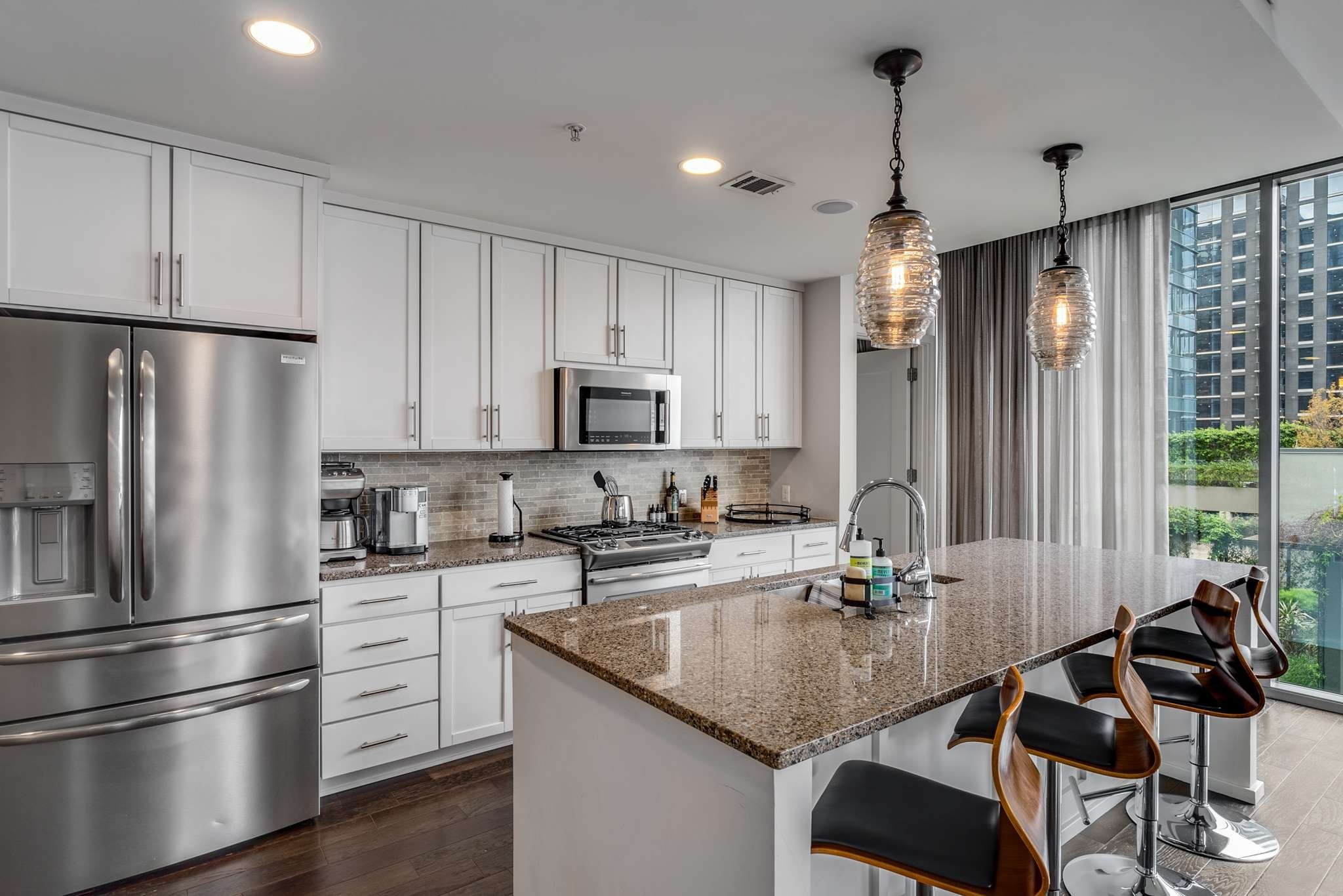 1212 Laurel St Unit: 602