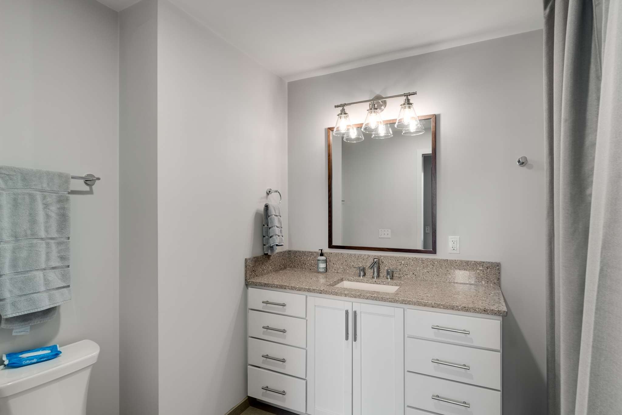 1212 Laurel St Unit: 602