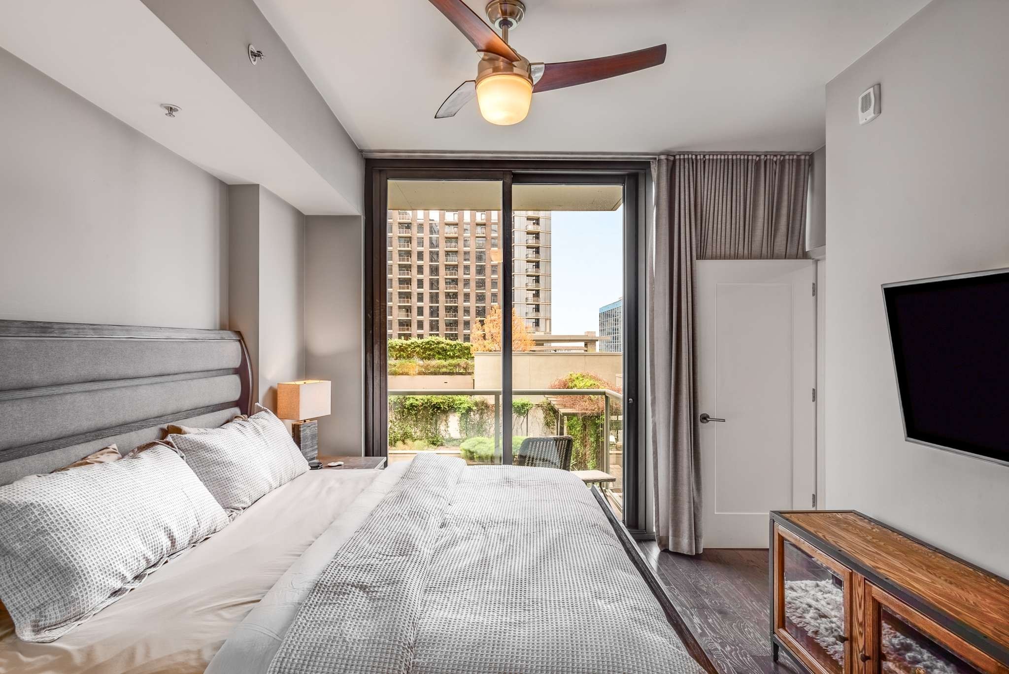 1212 Laurel St Unit: 602