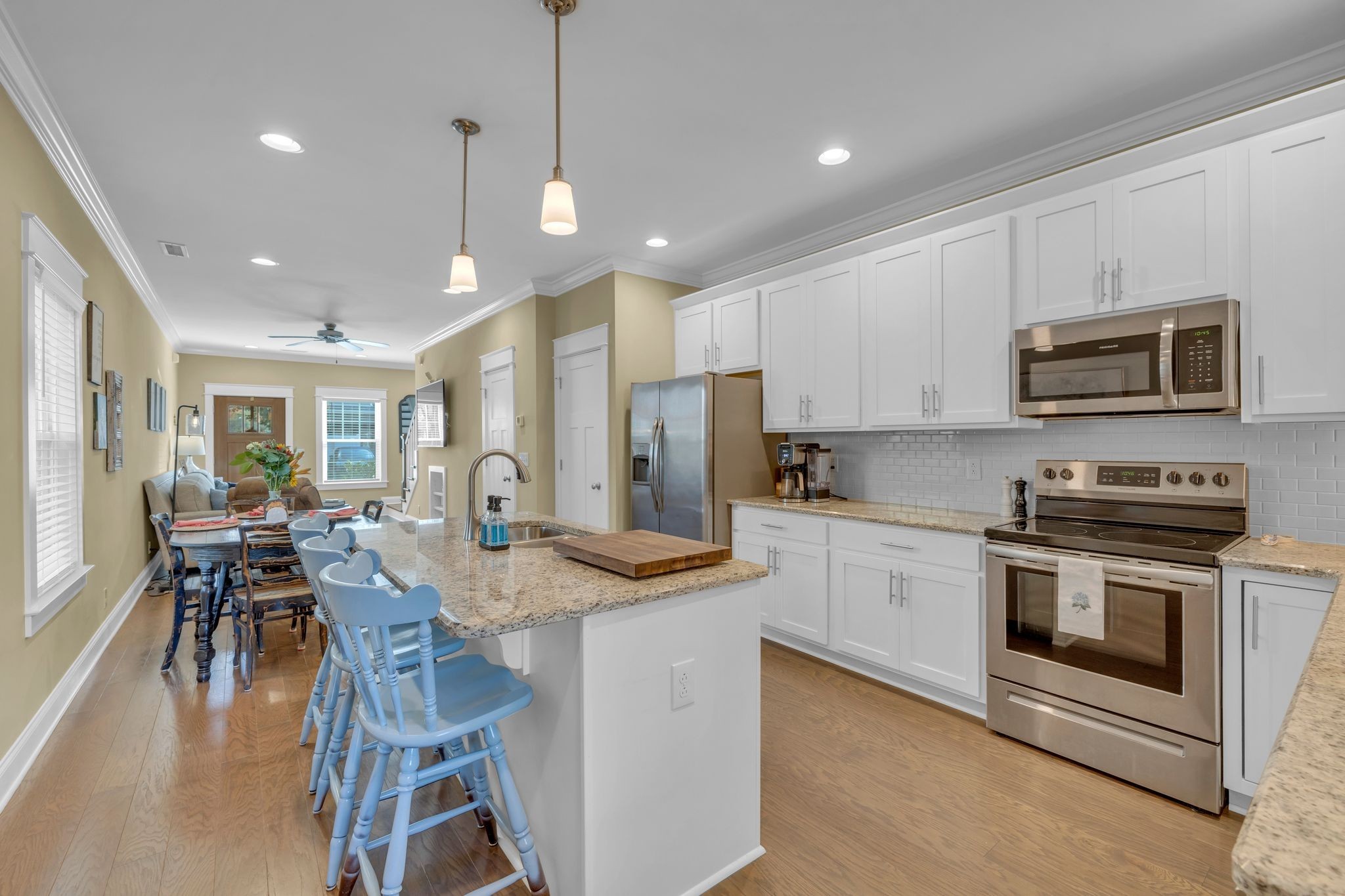 1019 N Maple St Unit: 2E
