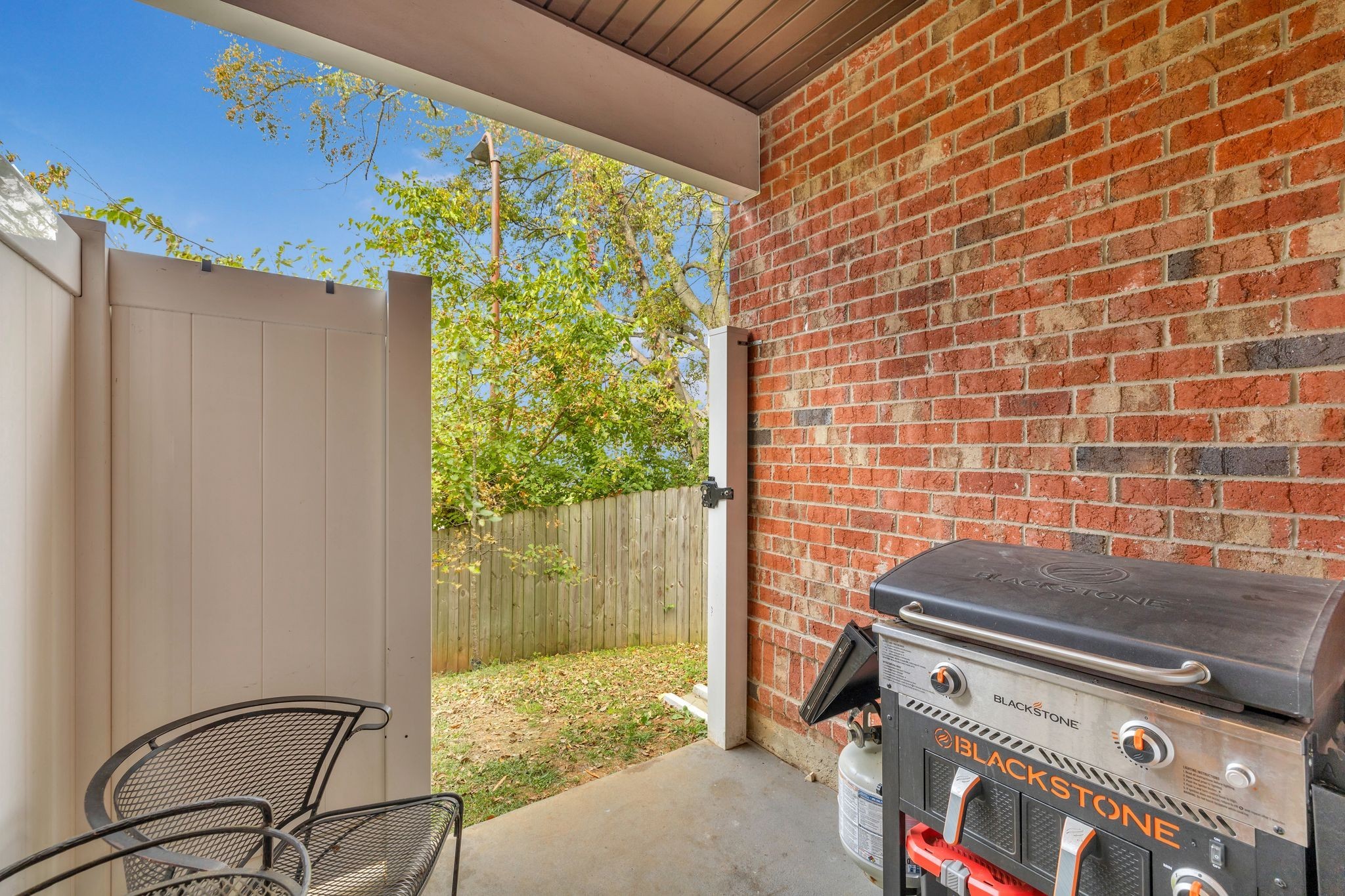 1019 N Maple St Unit: 2E